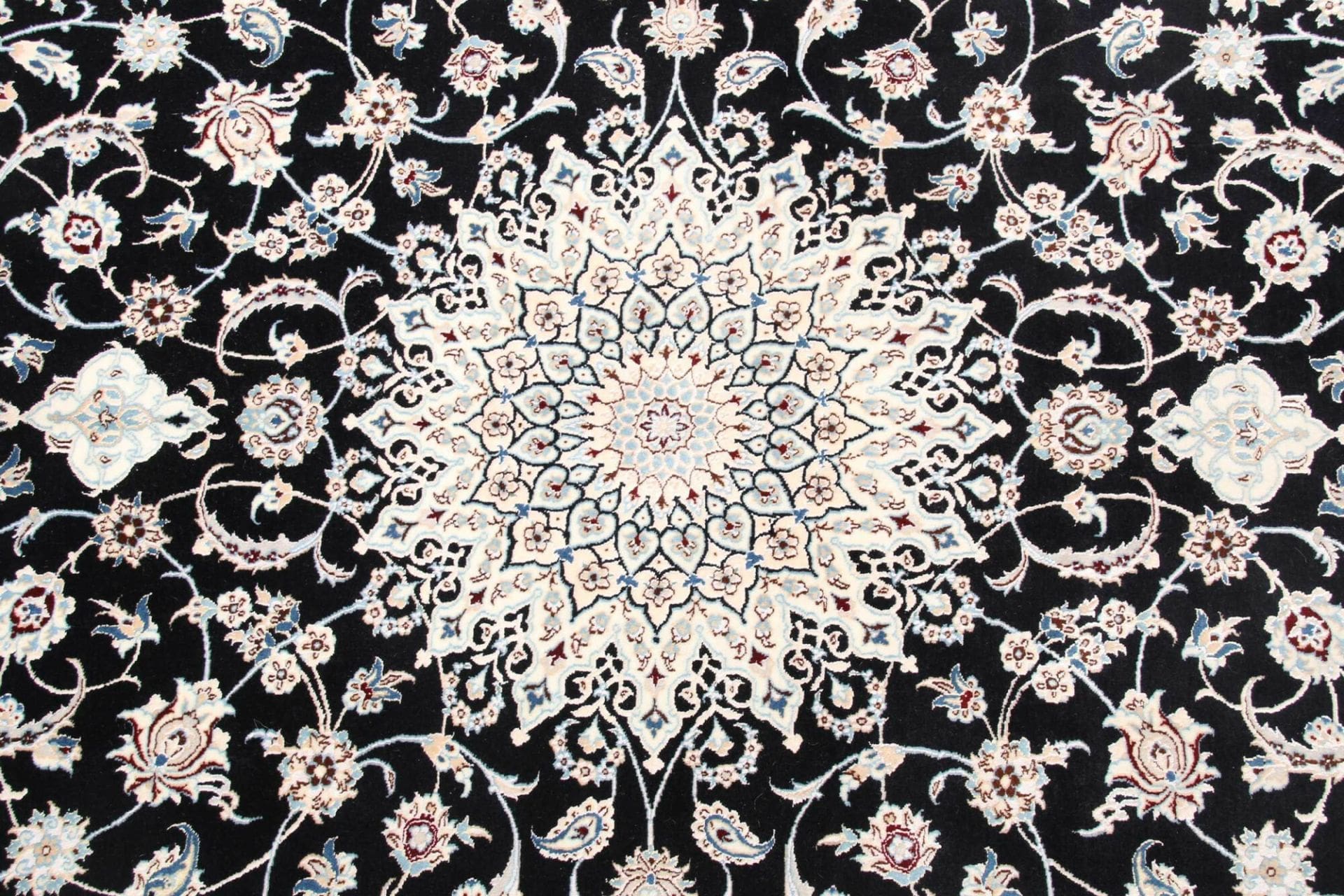 Handgeknüpfter Nain Perserteppich 156 × 225 cm