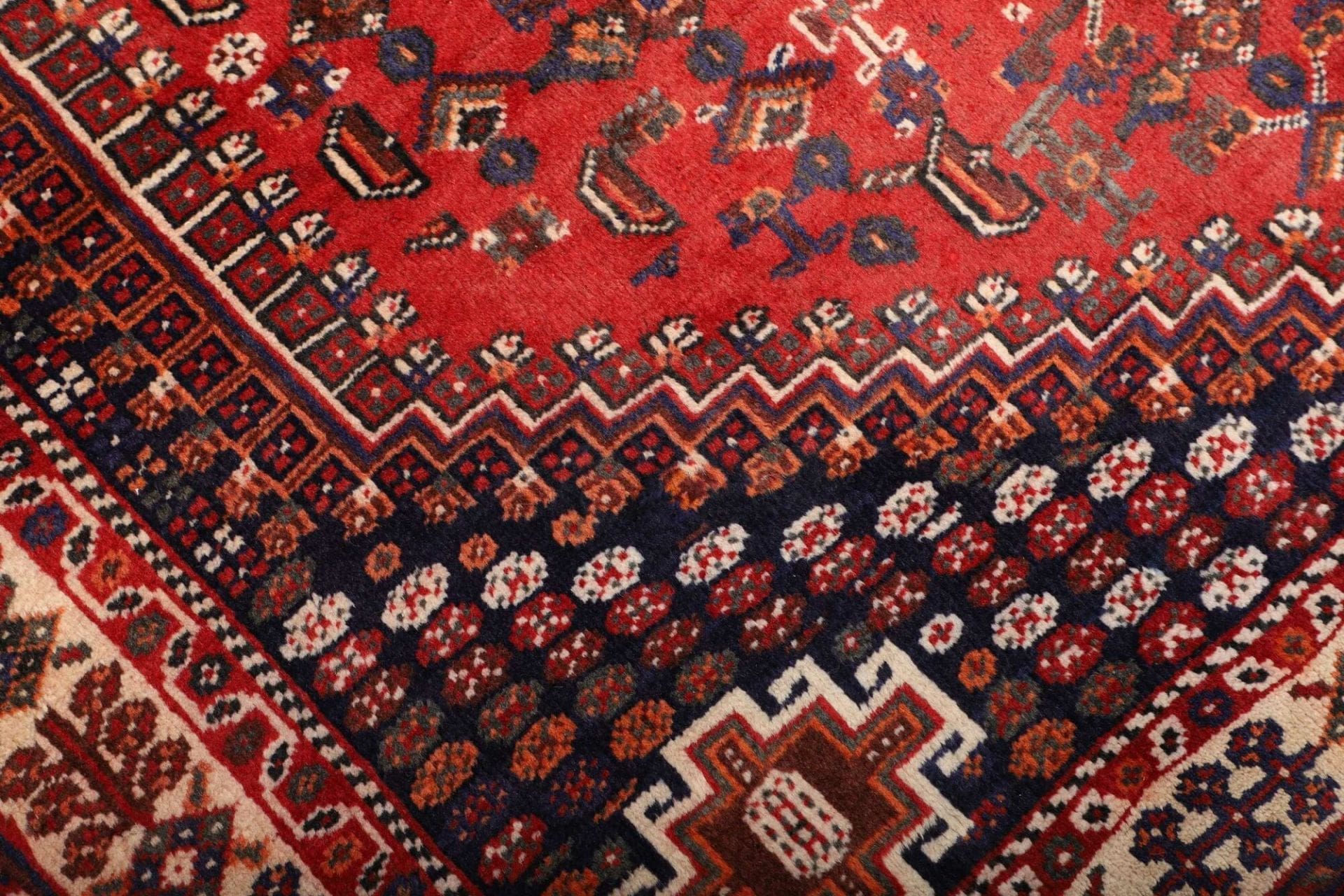 Shiraz Perserteppich aus Iran, 163 × 260 cm