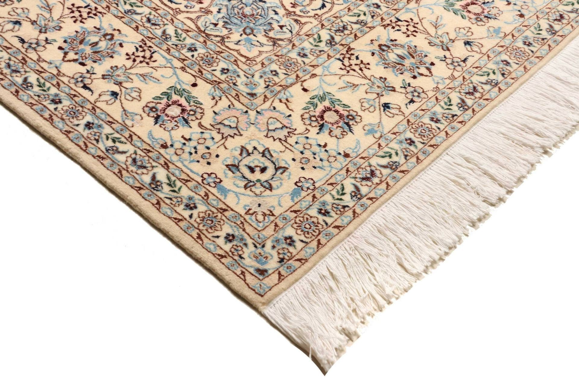 Nain Perserteppich aus Iran, 170 × 255 cm