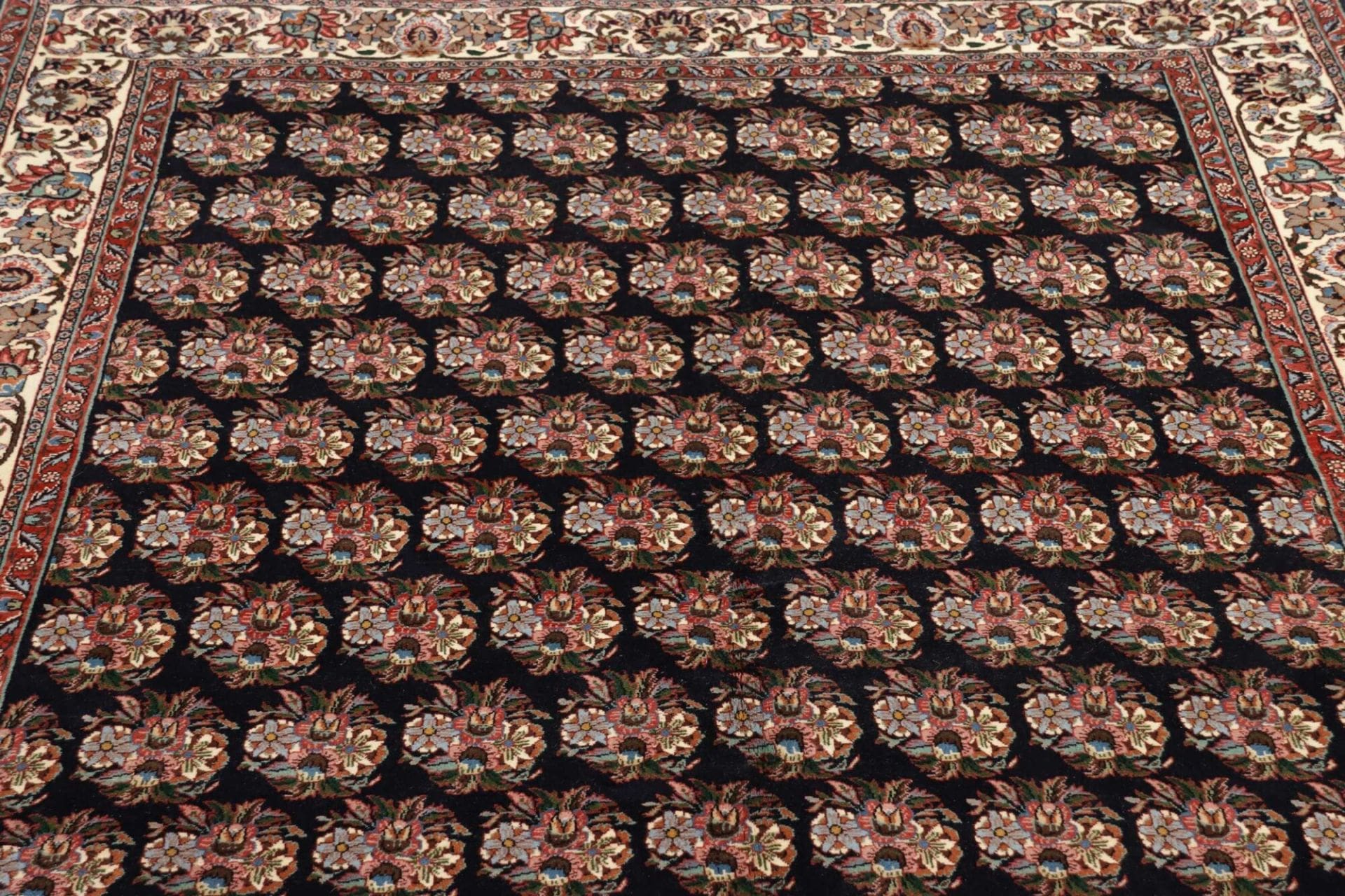 Bijar Perserteppich aus Iran, 159 × 242 cm