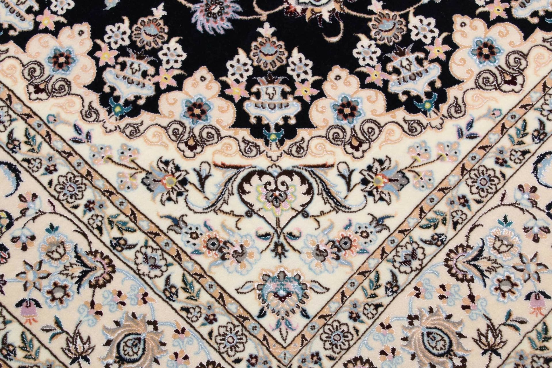 Nain Perserteppich 161 × 245 cm aus Wolle, handgeknüpft