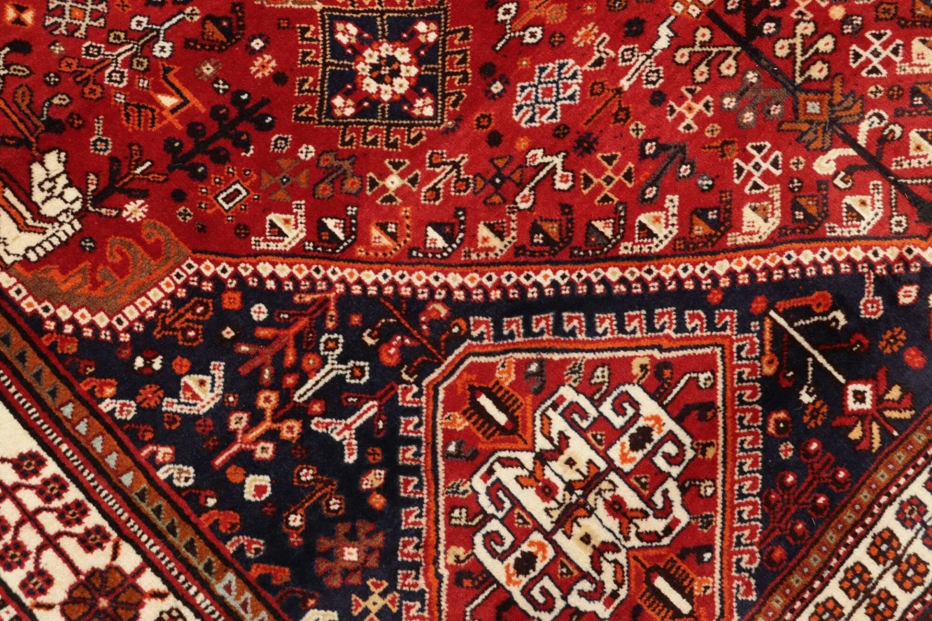 Shiraz Perserteppich 163 × 258 cm aus Wolle, handgeknüpft