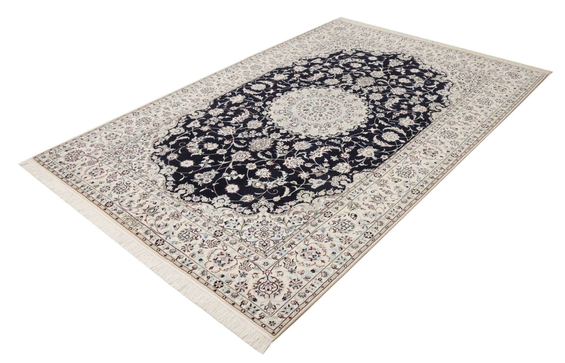 Handgeknüpfter Nain Perserteppich 171 × 249 cm