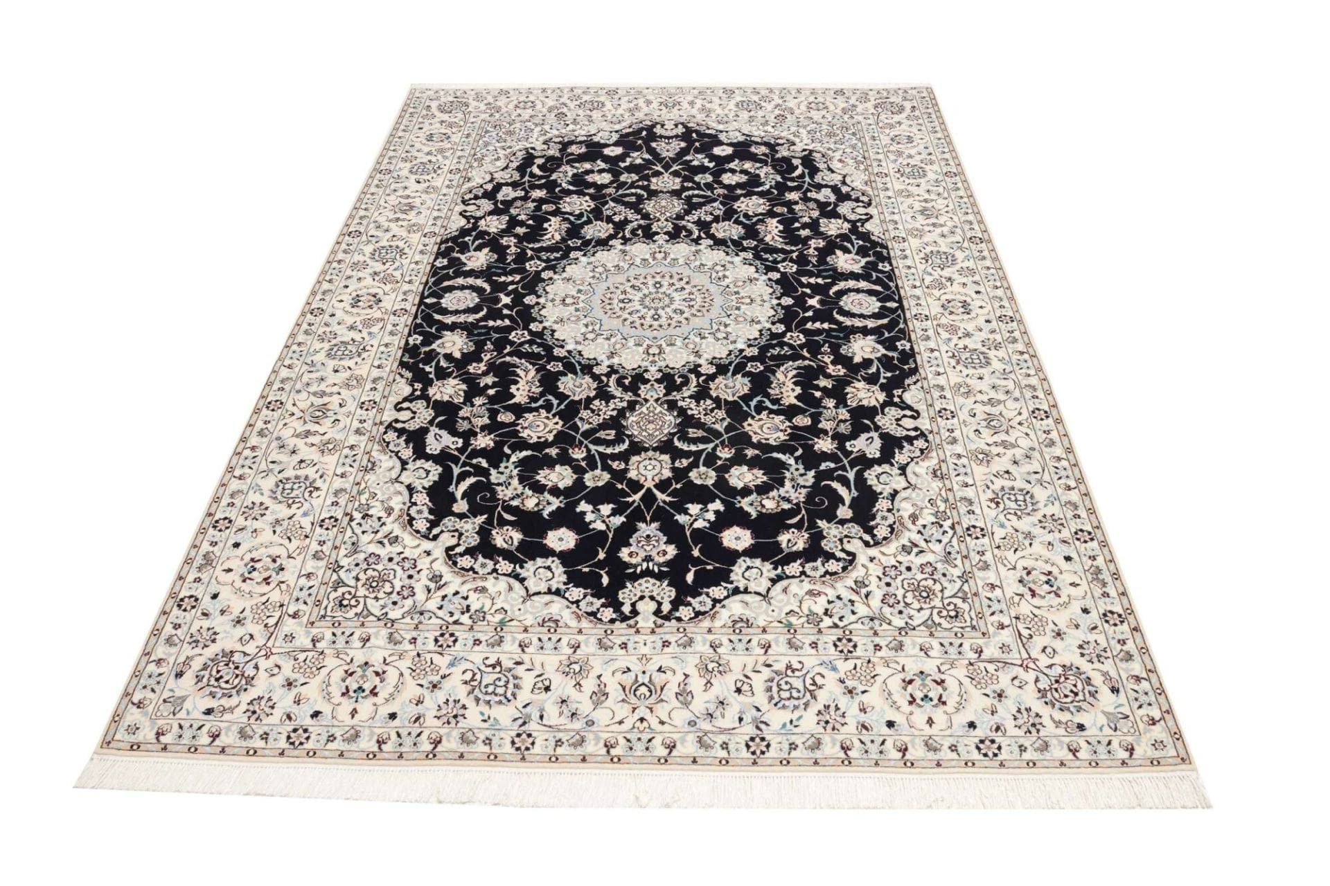 Handgeknüpfter Nain Perserteppich 171 × 249 cm