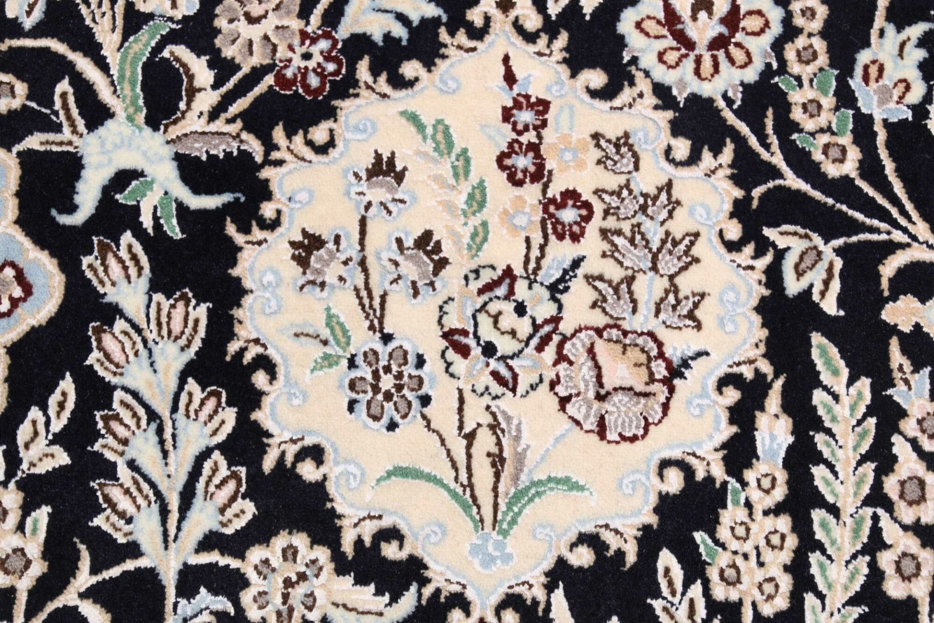Nain Perserteppich 156 × 232 cm aus Wolle, handgeknüpft