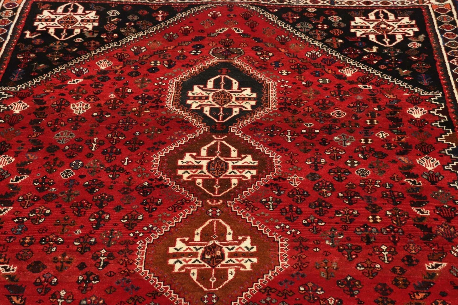 Handgeknüpfter Shiraz Perserteppich 166 × 275 cm