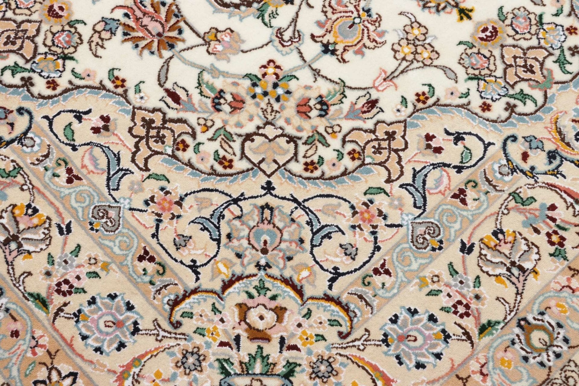Handgeknüpfter Nain Perserteppich 167 × 258 cm