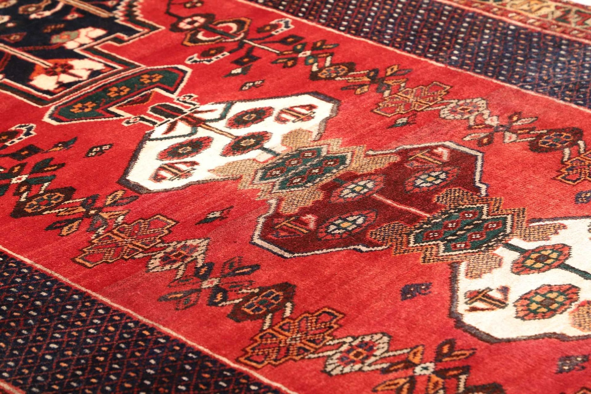 Shiraz Perserteppich 166 × 260 cm aus Wolle, handgeknüpft