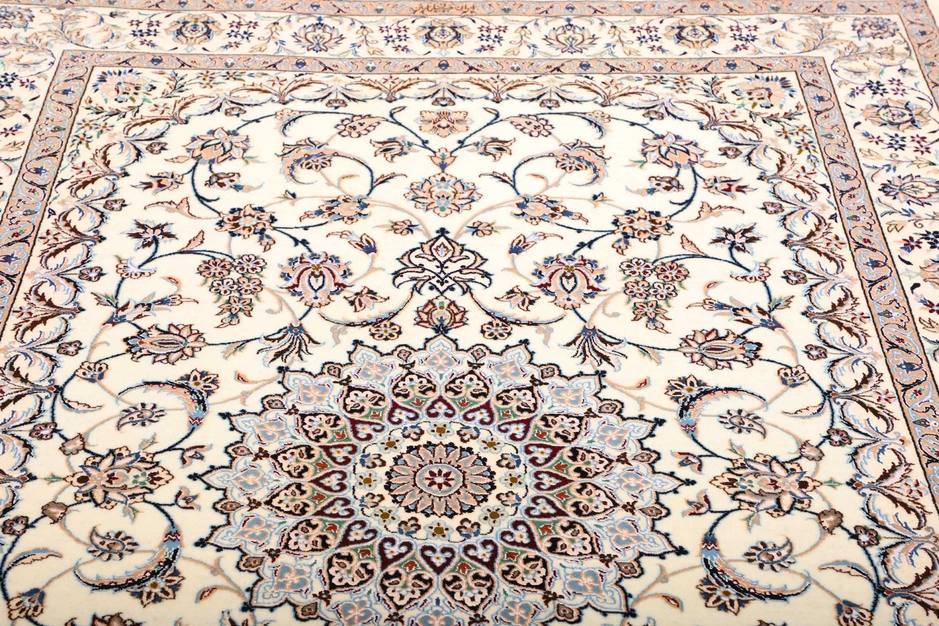 Handgeknüpfter Nain Perserteppich, 159 × 234 cm, Wolle