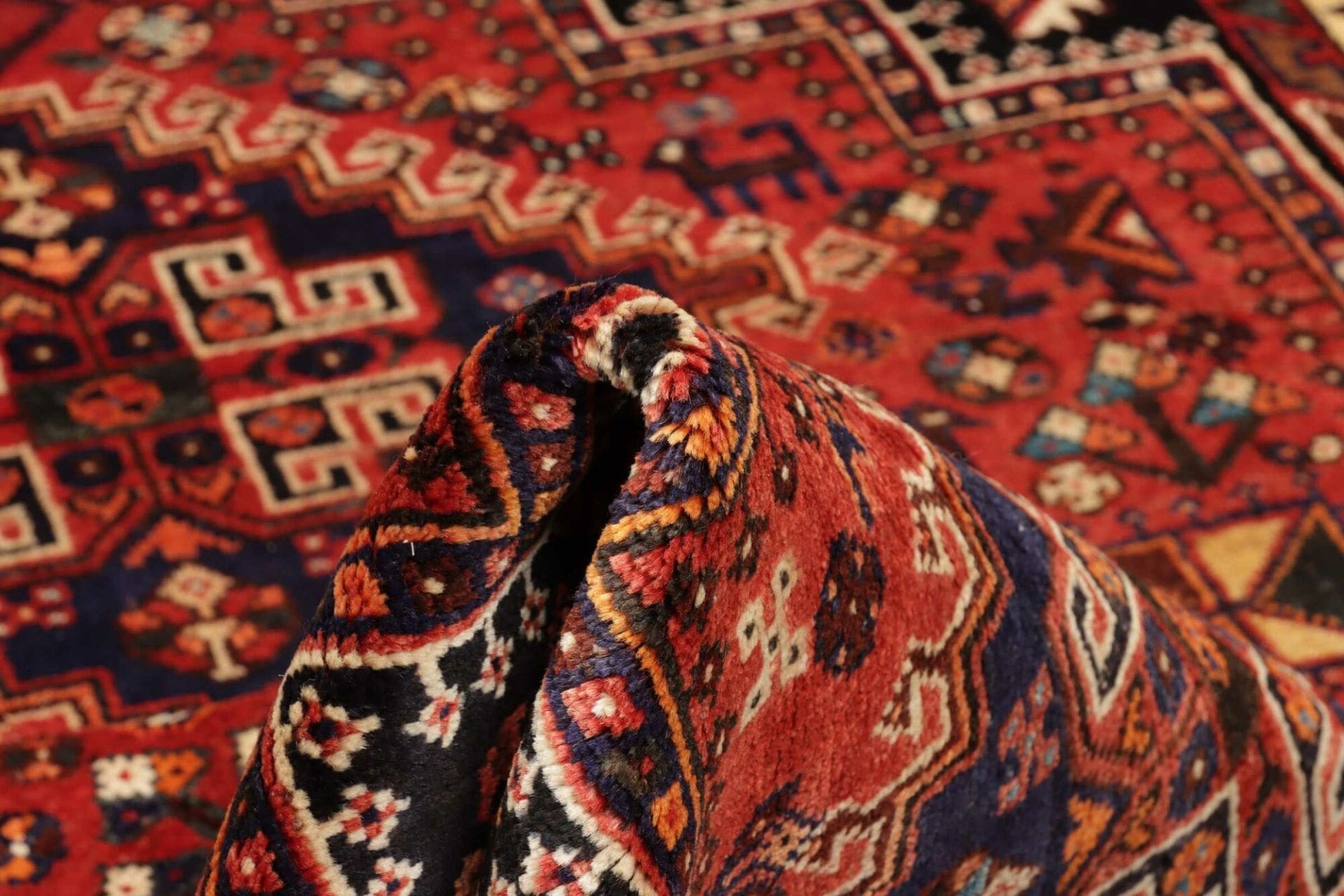 Shiraz Perserteppich 171 × 258 cm aus Wolle, handgeknüpft