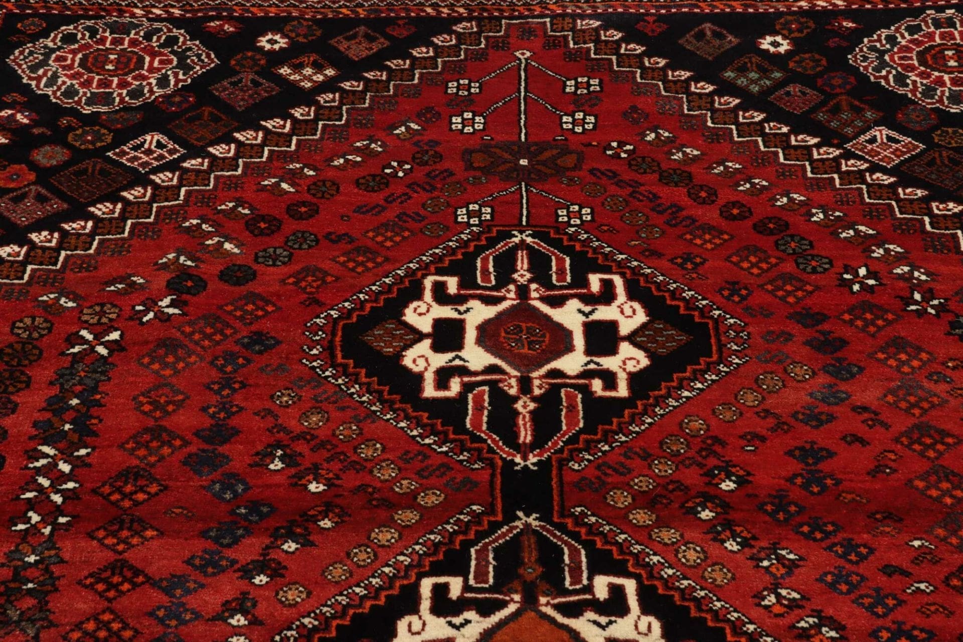 Shiraz Perserteppich 175 × 267 cm aus Wolle, handgeknüpft