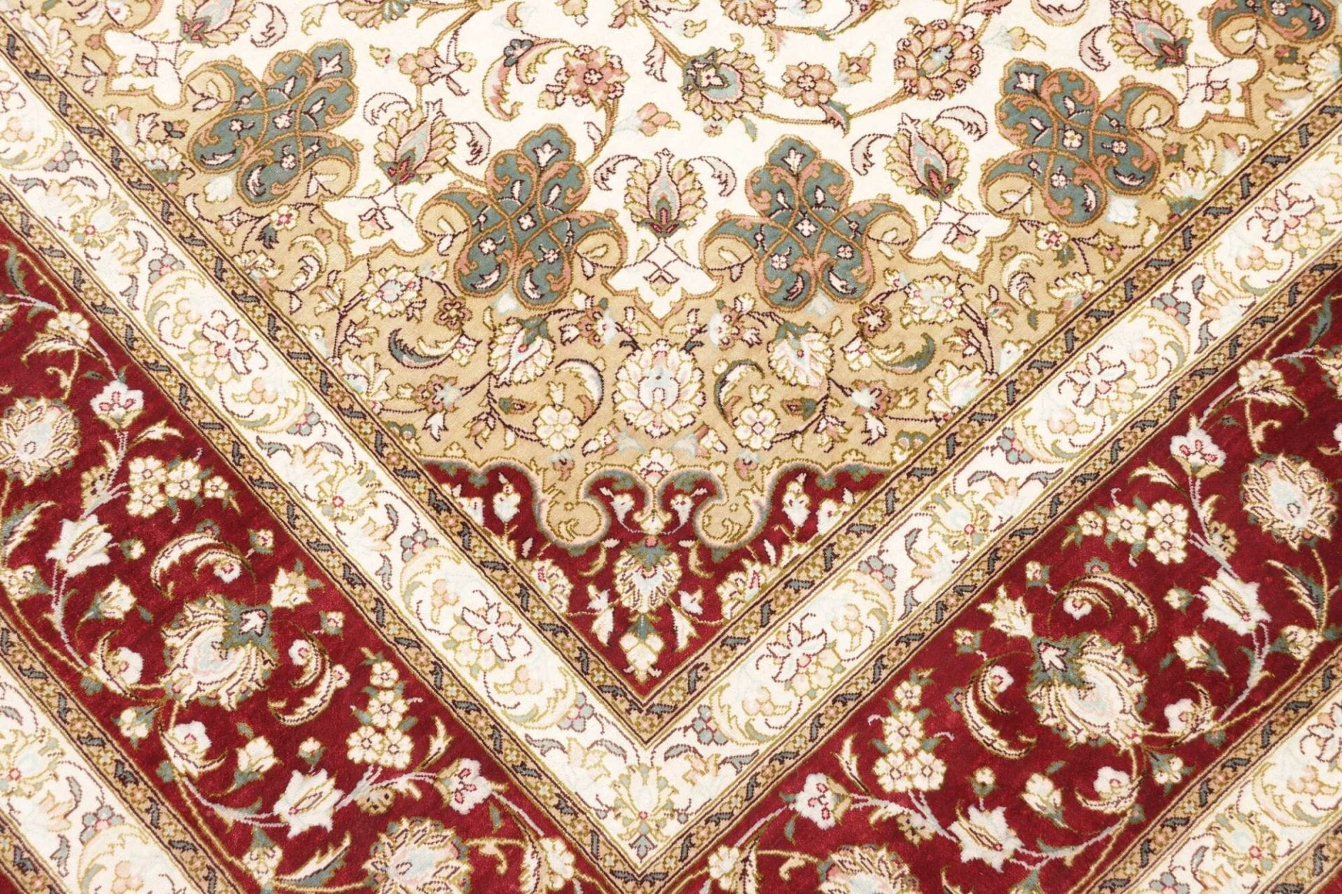 Ghom Perserteppich aus Iran, 157 × 233 cm
