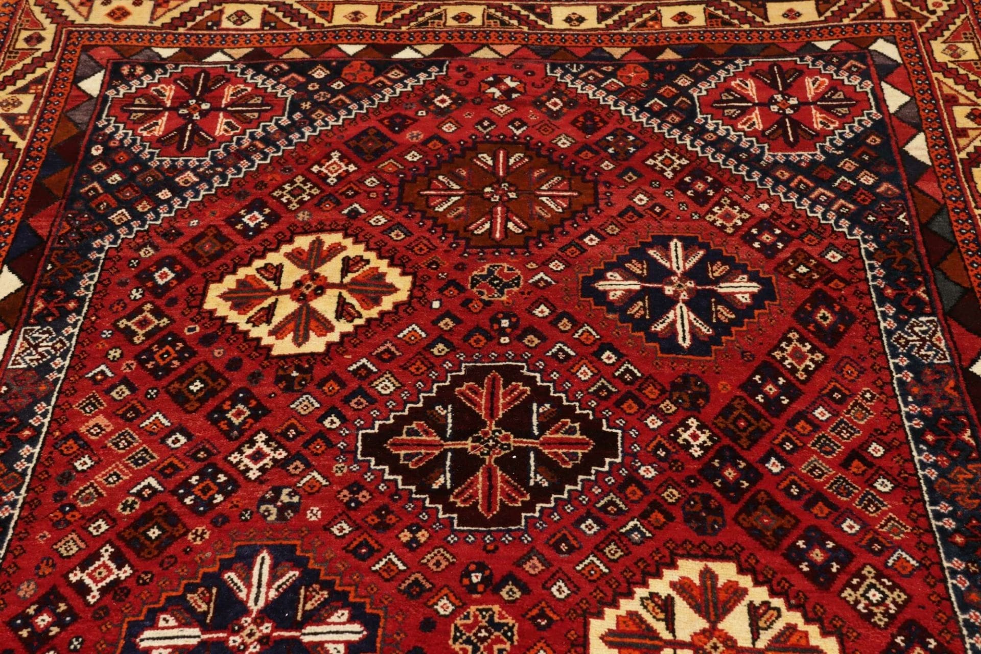 Qashqai Perserteppich aus Iran, 153 × 240 cm