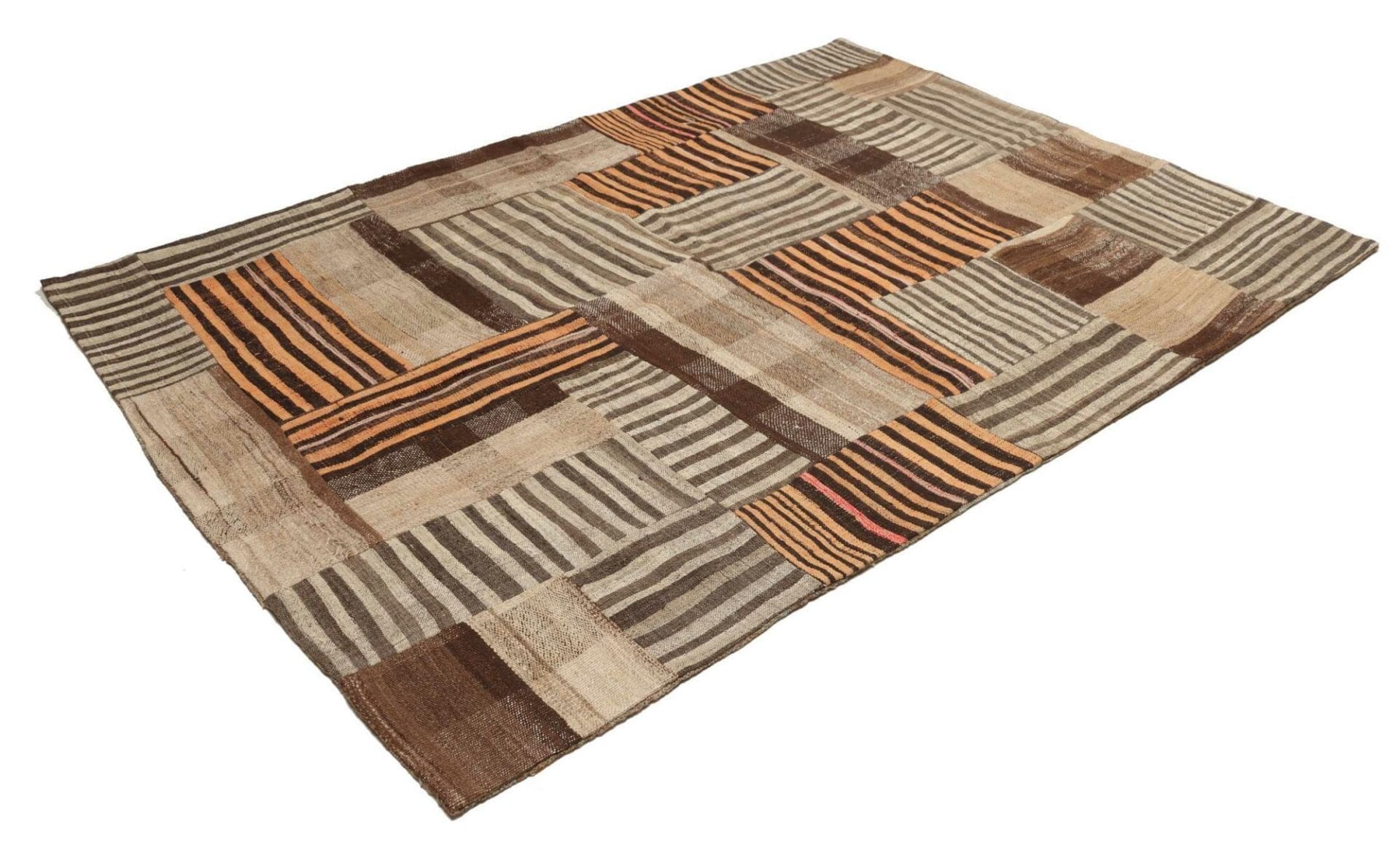 Perserteppich aus Iran, 177 × 240 cm