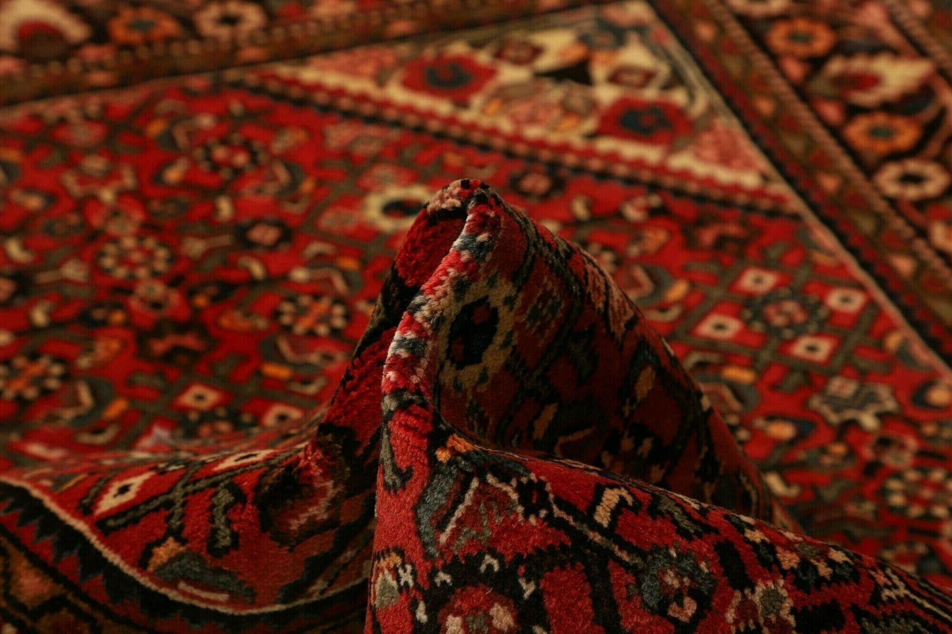 Hamadan Perserteppich aus Iran, 158 × 222 cm