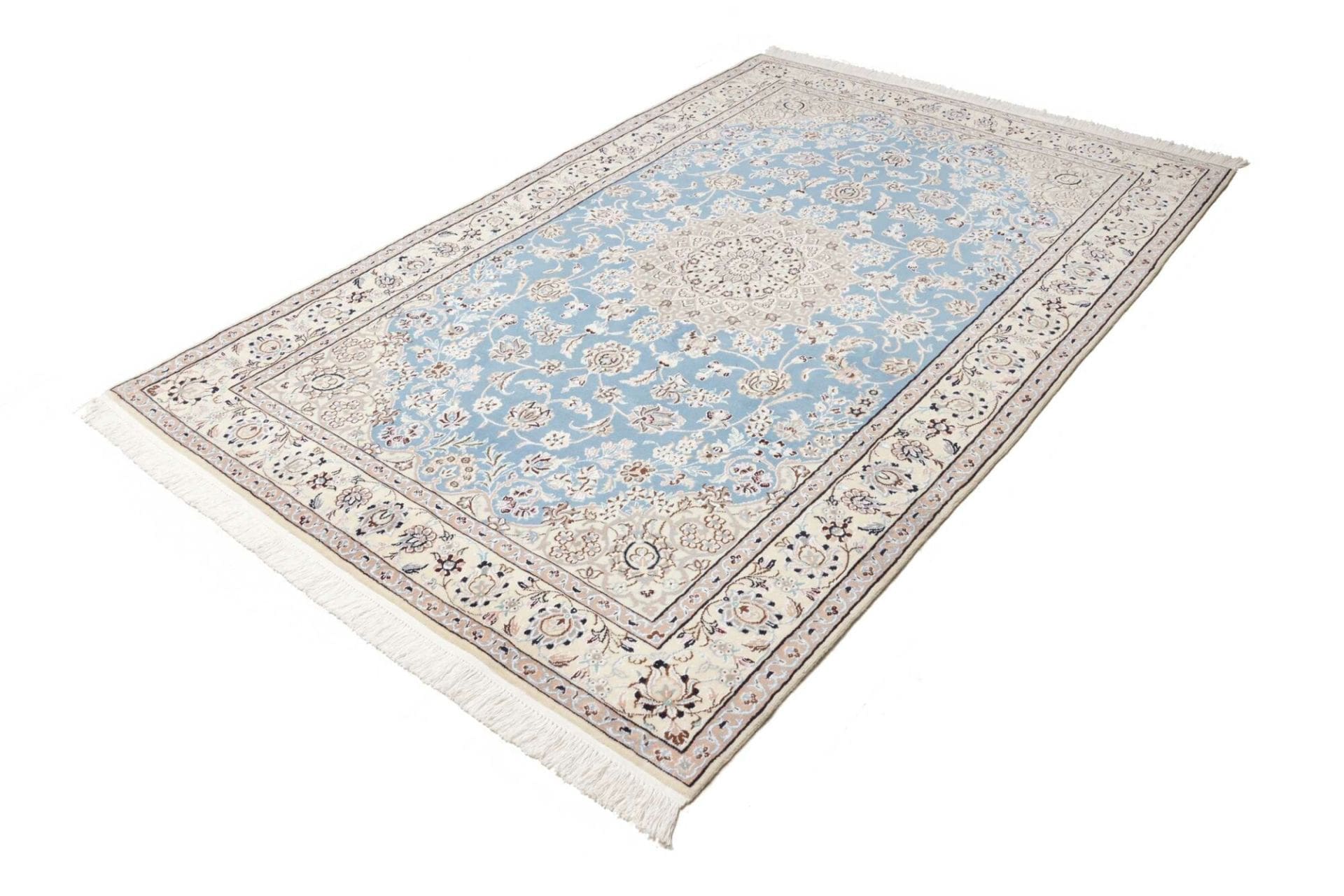 Nain Perserteppich aus Iran, 156 × 233 cm