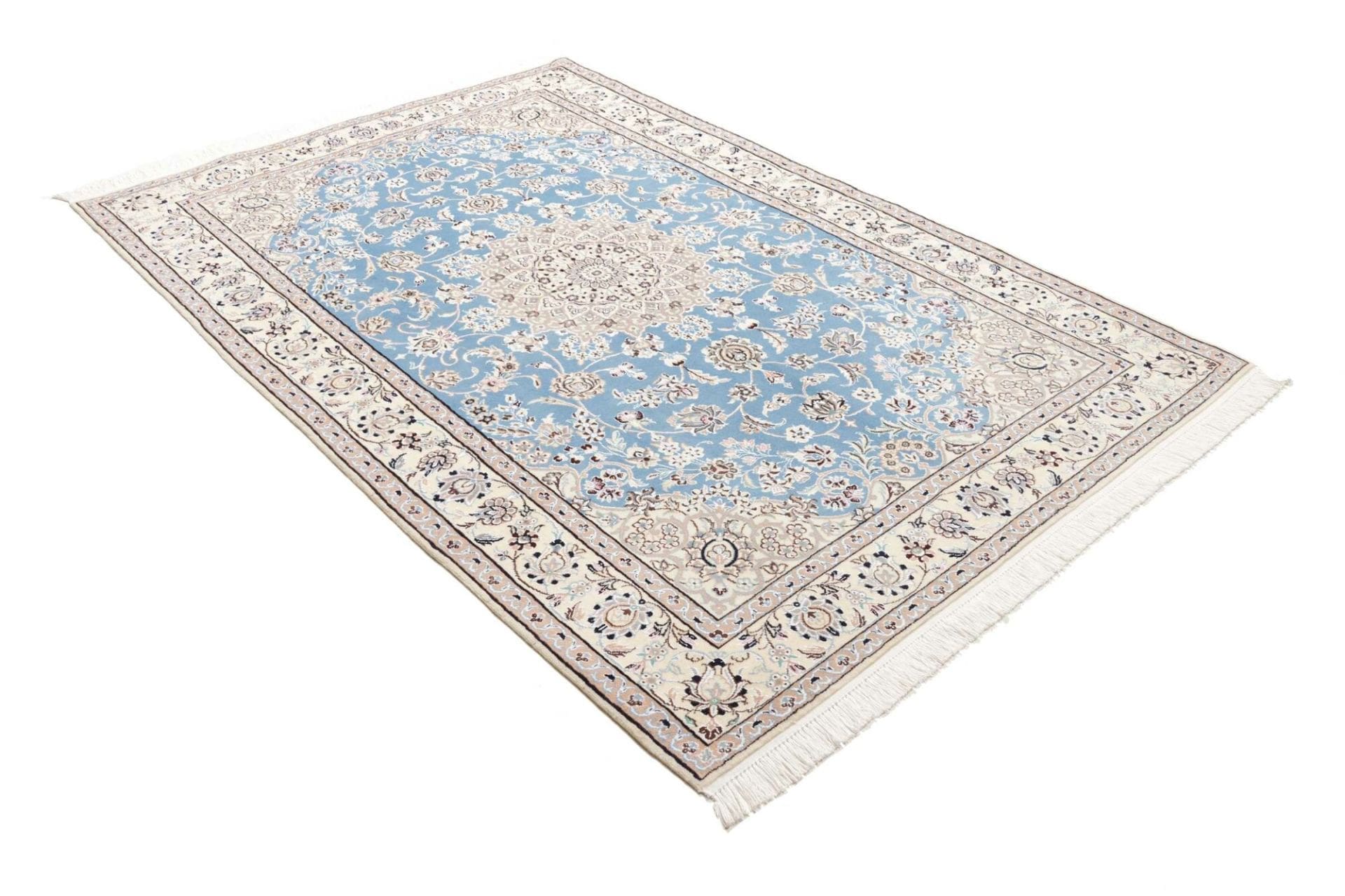 Nain Perserteppich aus Iran, 156 × 233 cm