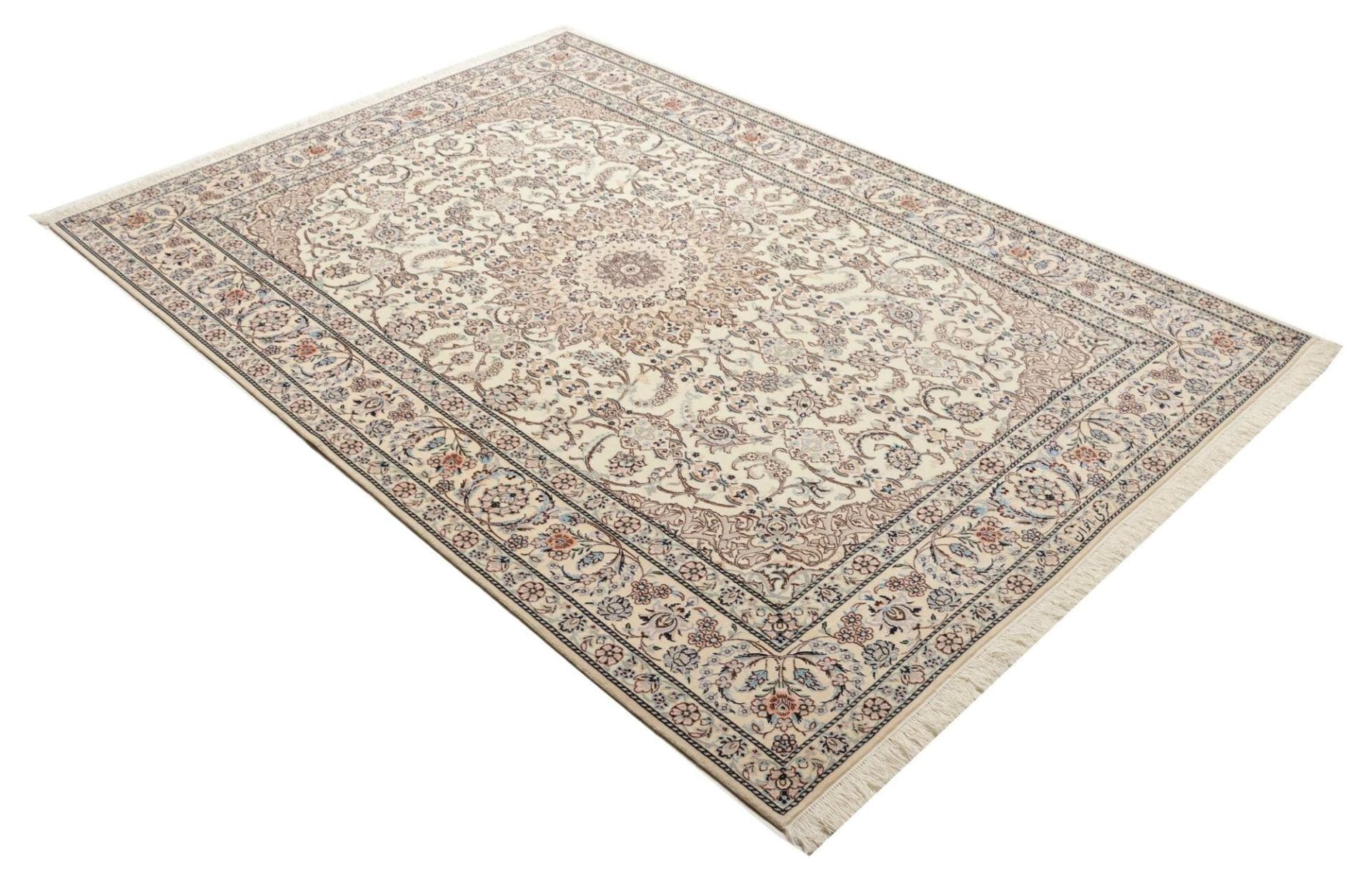 Nain Perserteppich aus Iran, 164 × 237 cm