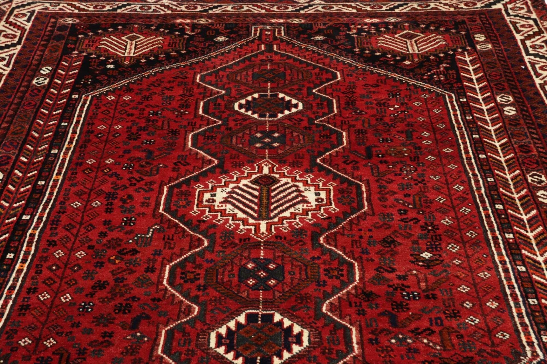 Shiraz Perserteppich aus Iran, 172 × 262 cm