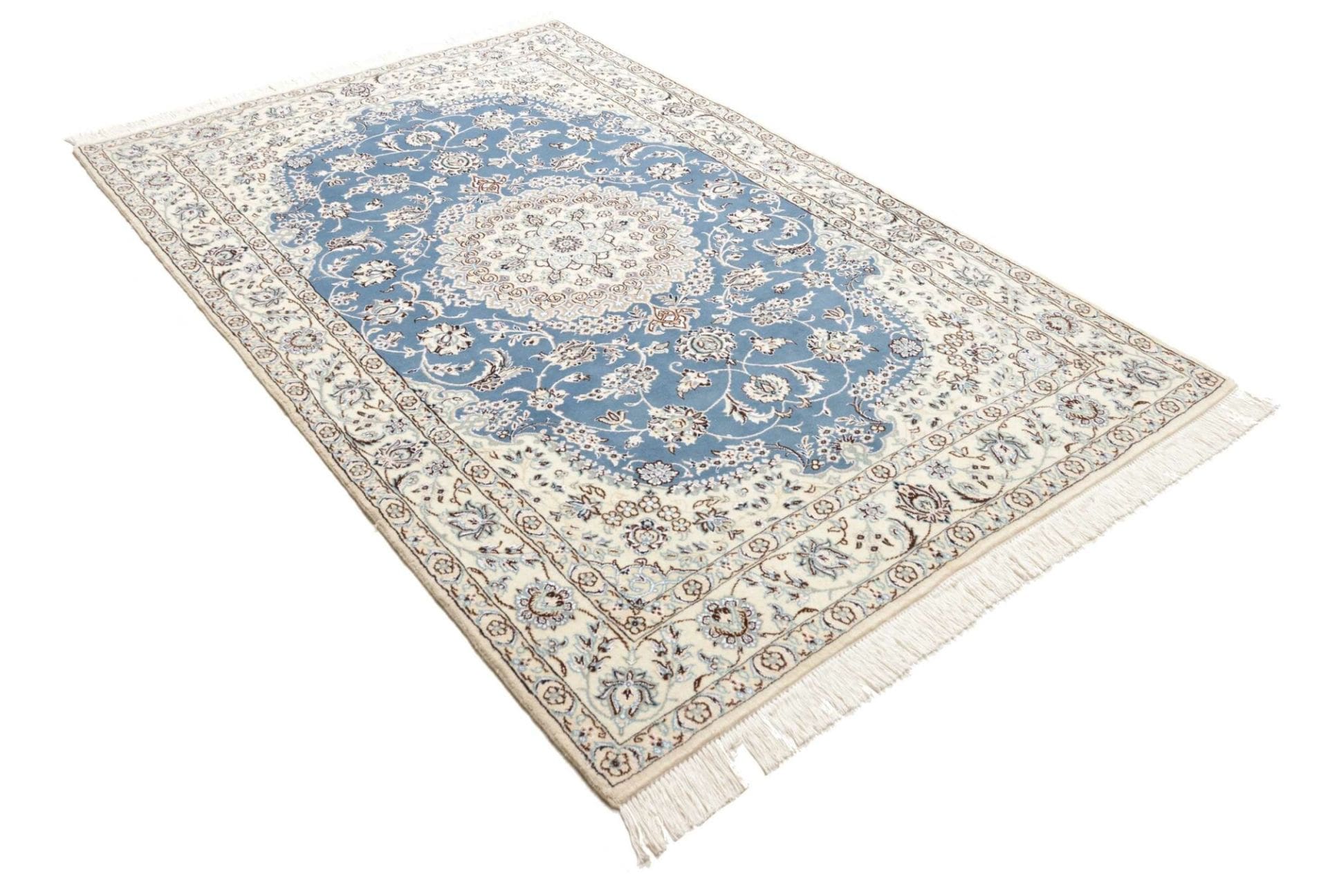 Handgeknüpfter Nain Perserteppich 153 × 236 cm