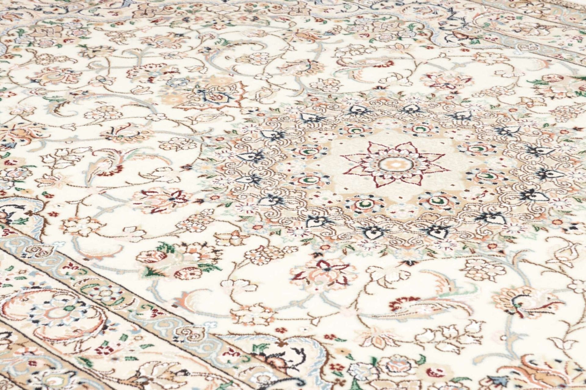 Handgeknüpfter Nain Perserteppich 167 × 262 cm