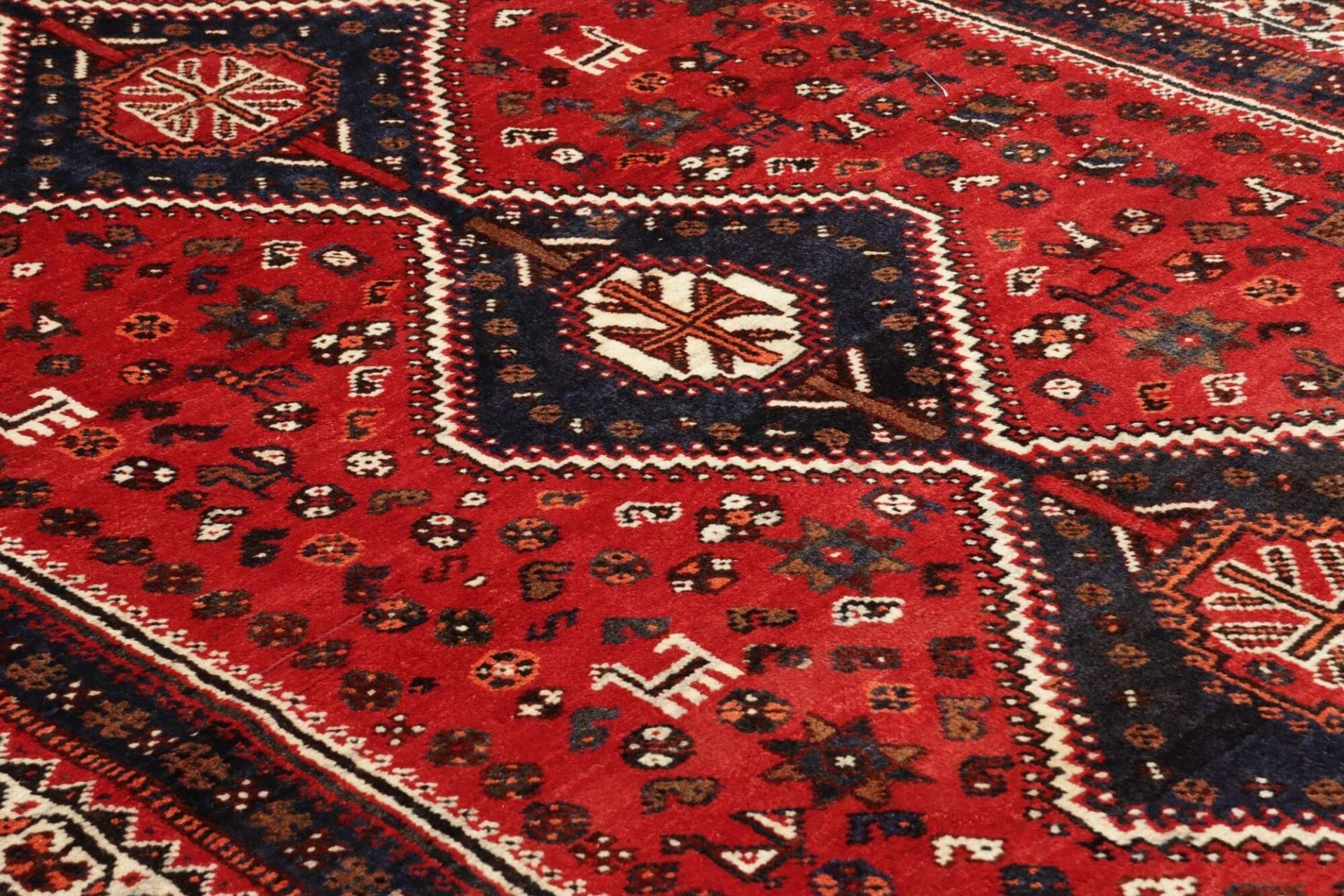 Handgeknüpfter Shiraz Perserteppich, 167 × 252 cm, Wolle