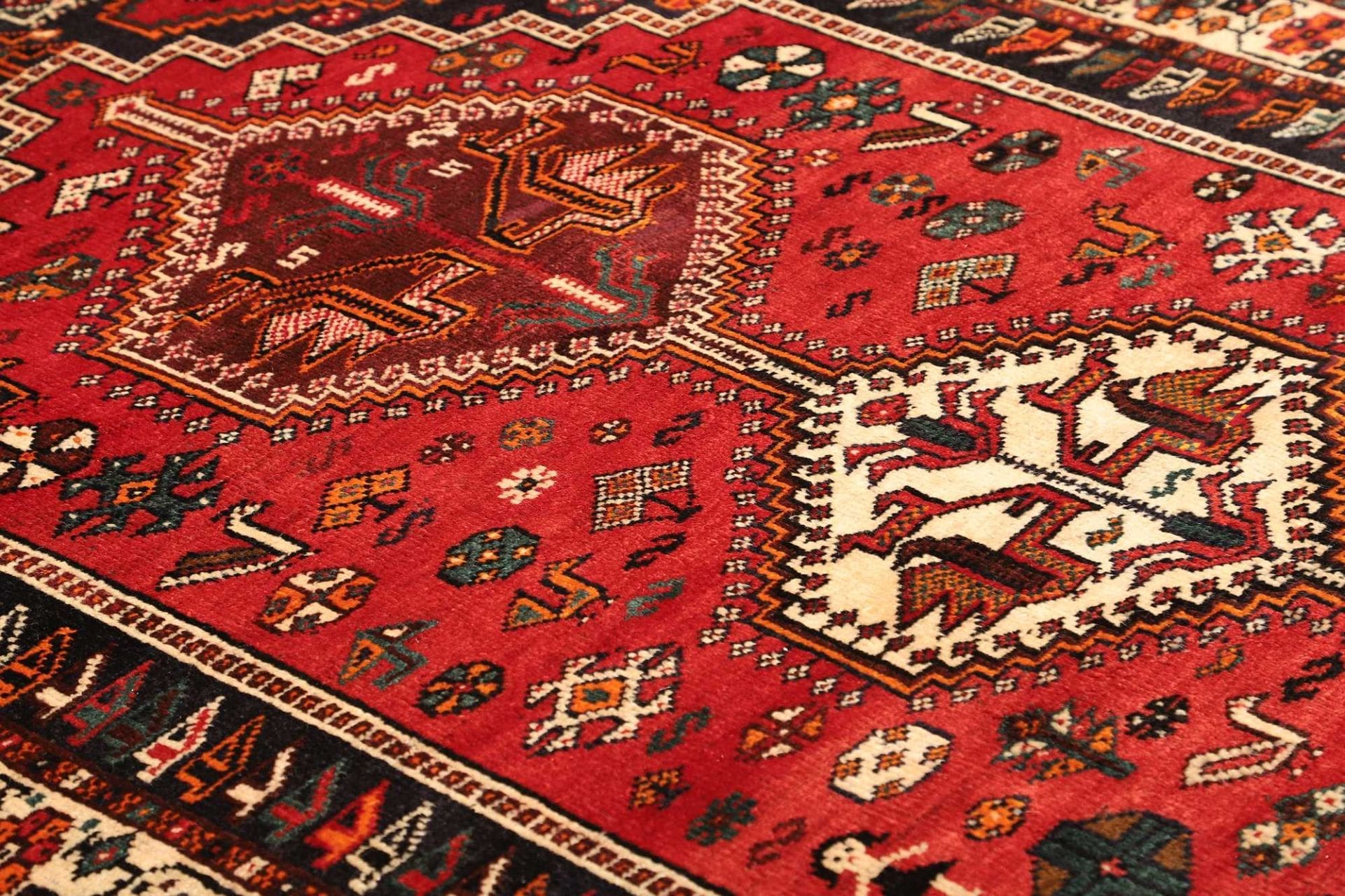 Shiraz Perserteppich aus Iran, 173 × 255 cm