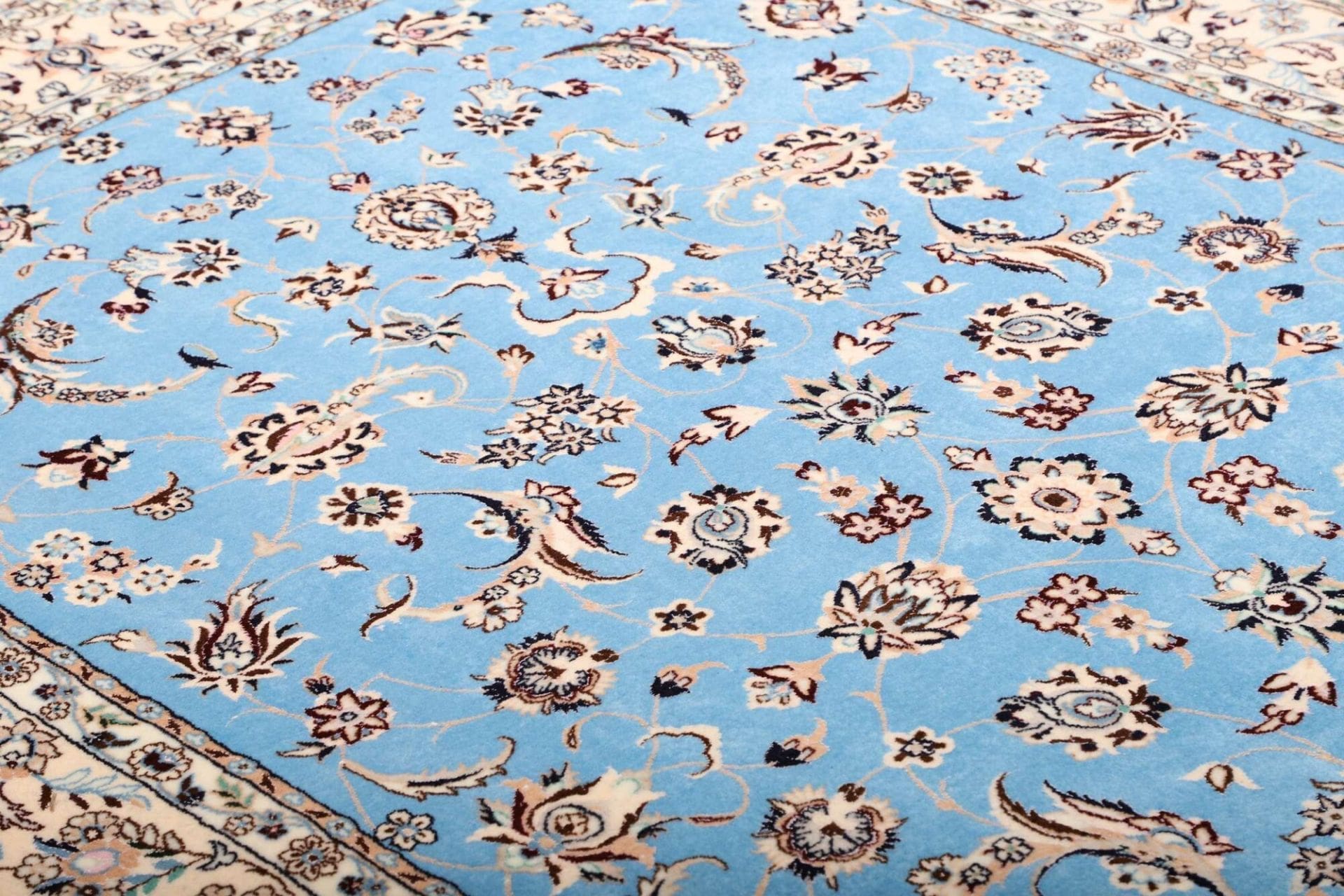 Handgeknüpfter Nain Perserteppich, 163 × 244 cm, Wolle