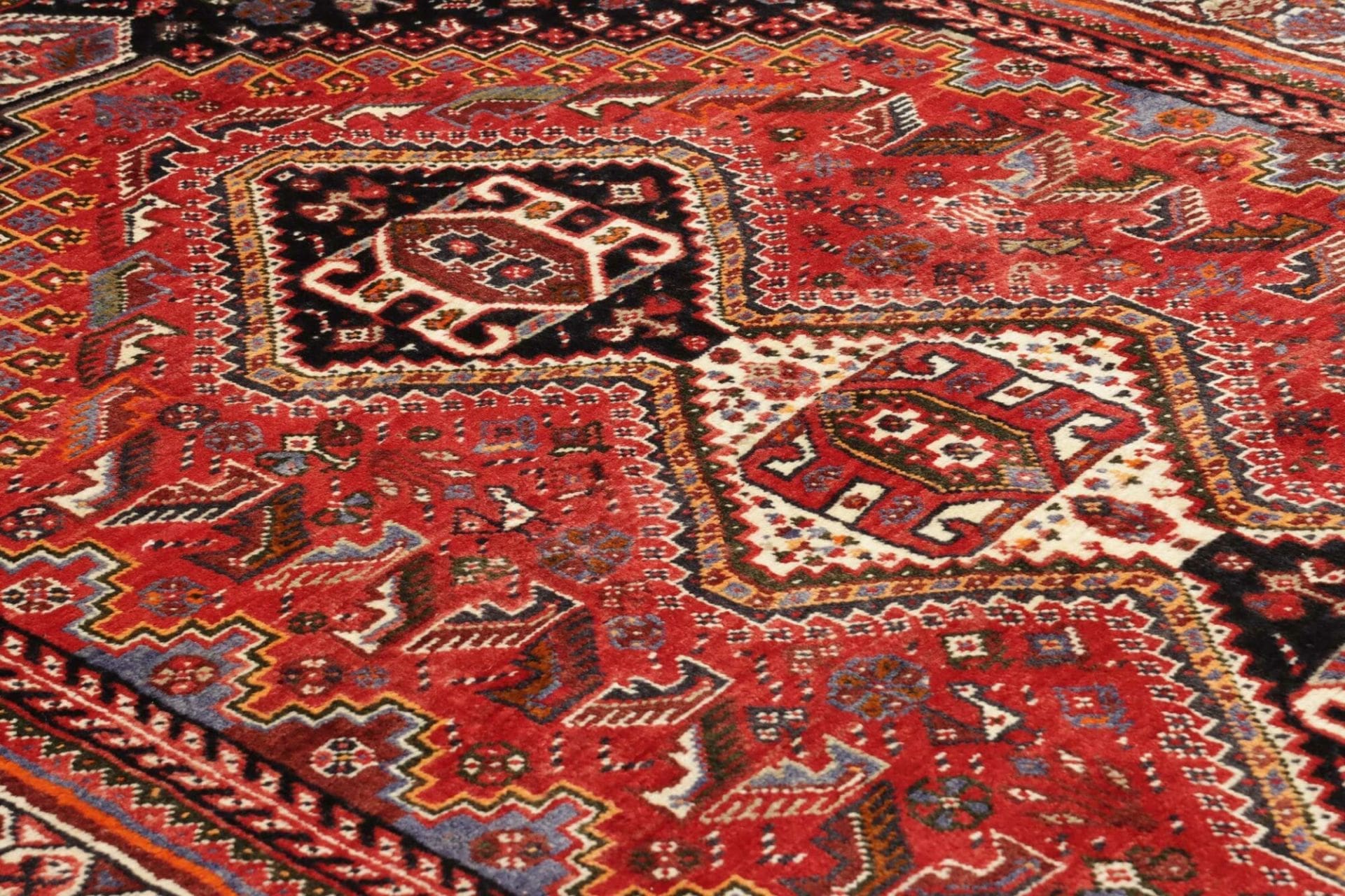 Handgeknüpfter Shiraz Perserteppich 173 × 260 cm