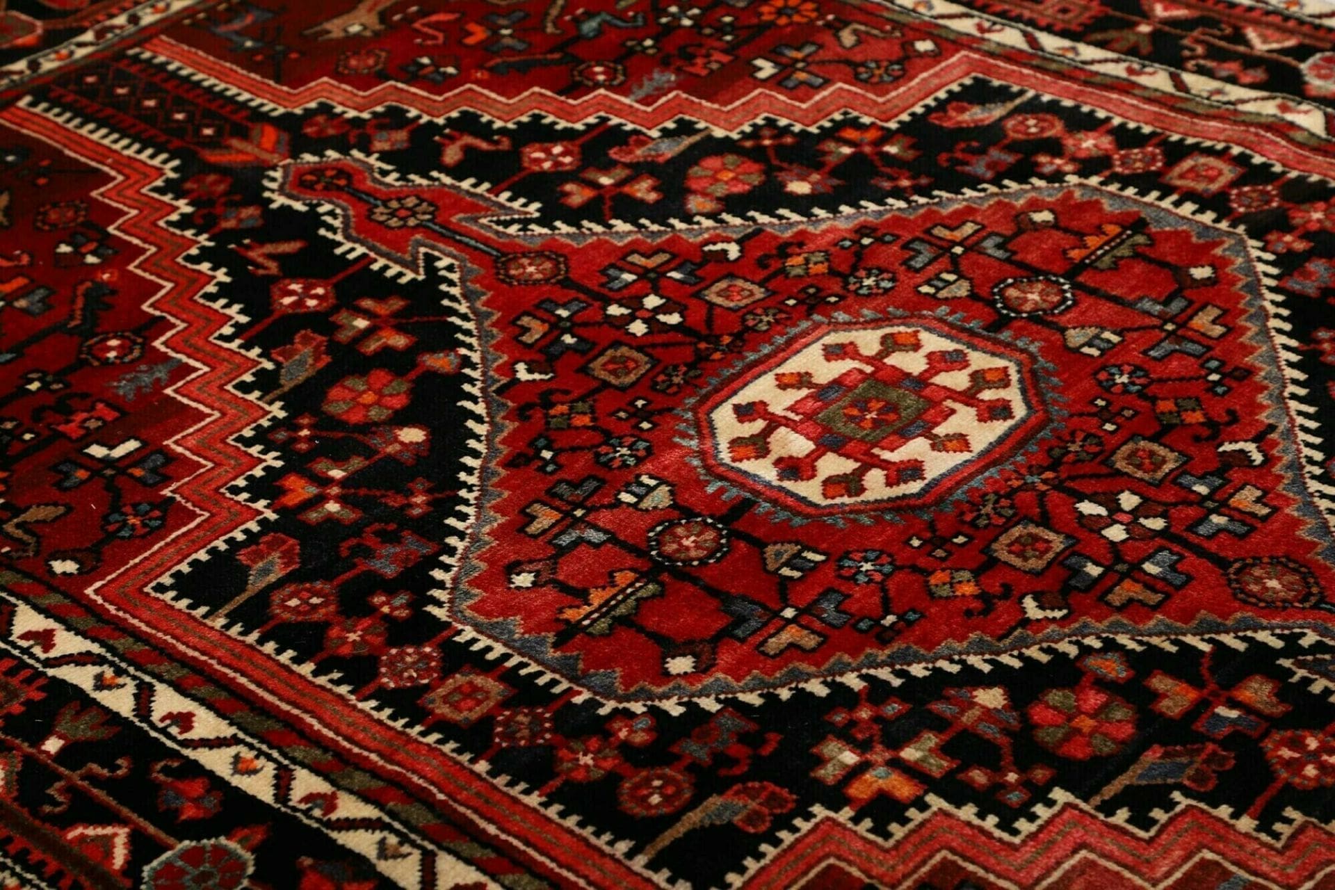Handgeknüpfter Hamadan Perserteppich, 143 × 220 cm, Wolle