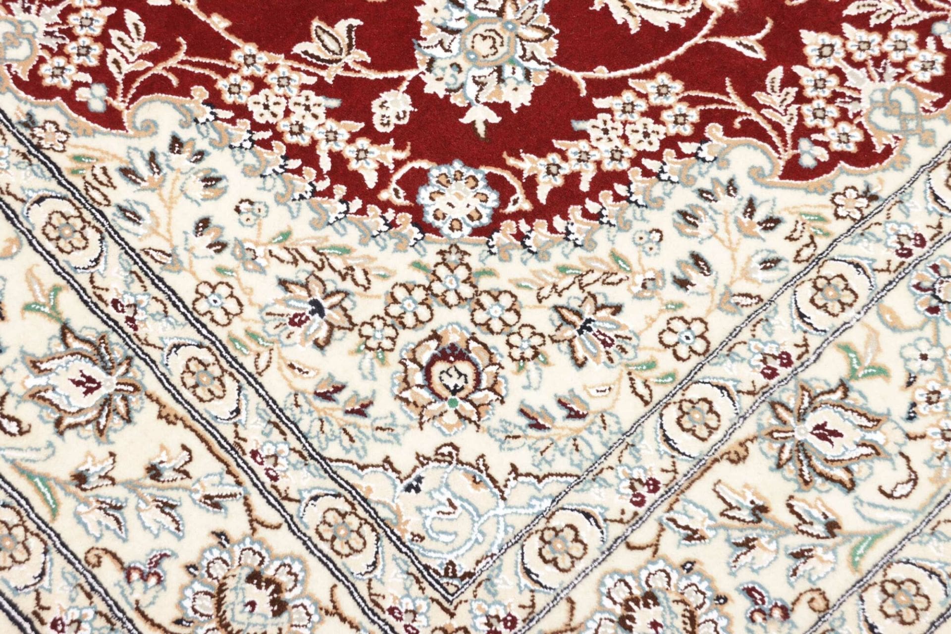 Nain Perserteppich aus Iran, 153 × 256 cm