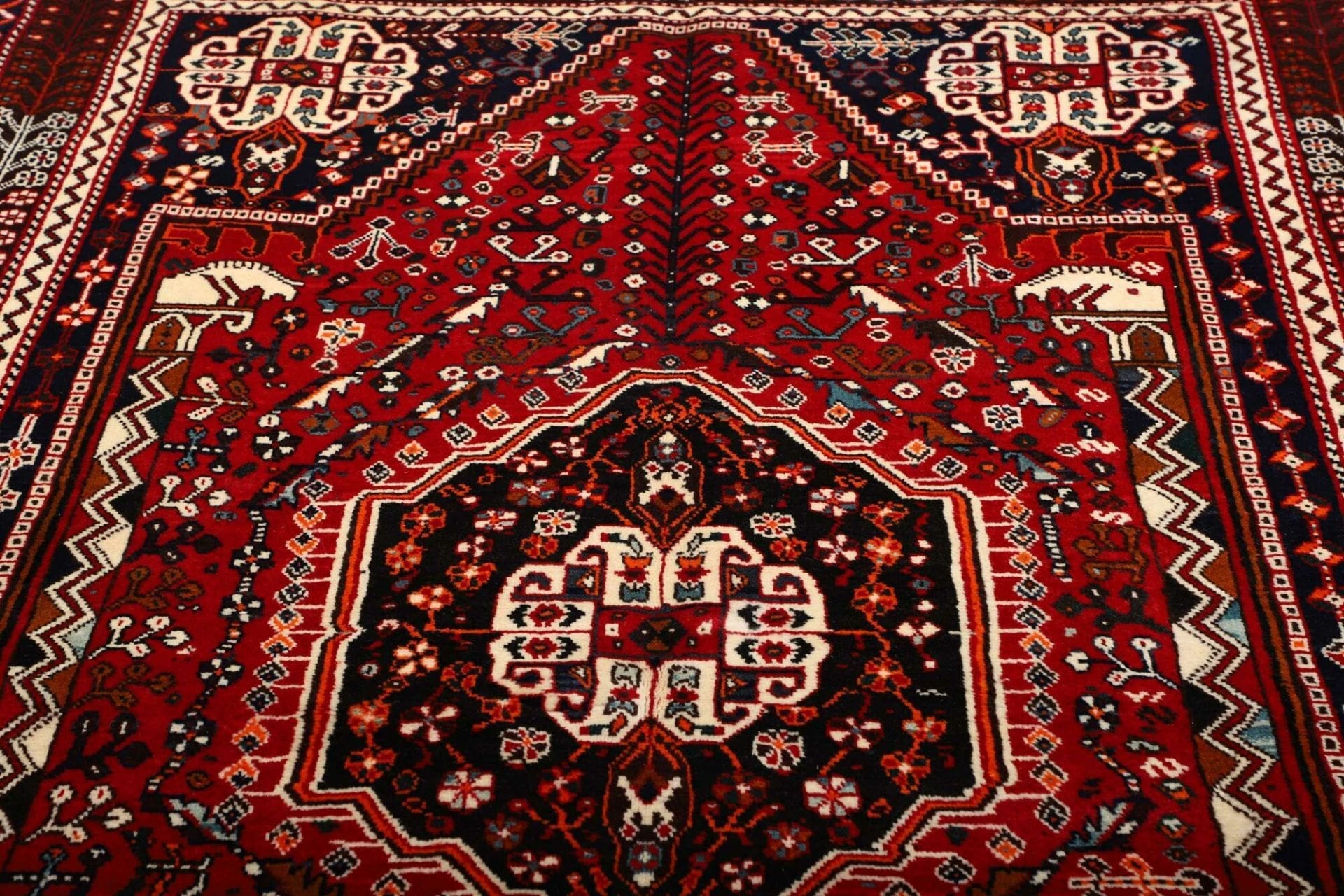 Shiraz Perserteppich 163 × 250 cm aus Wolle, handgeknüpft