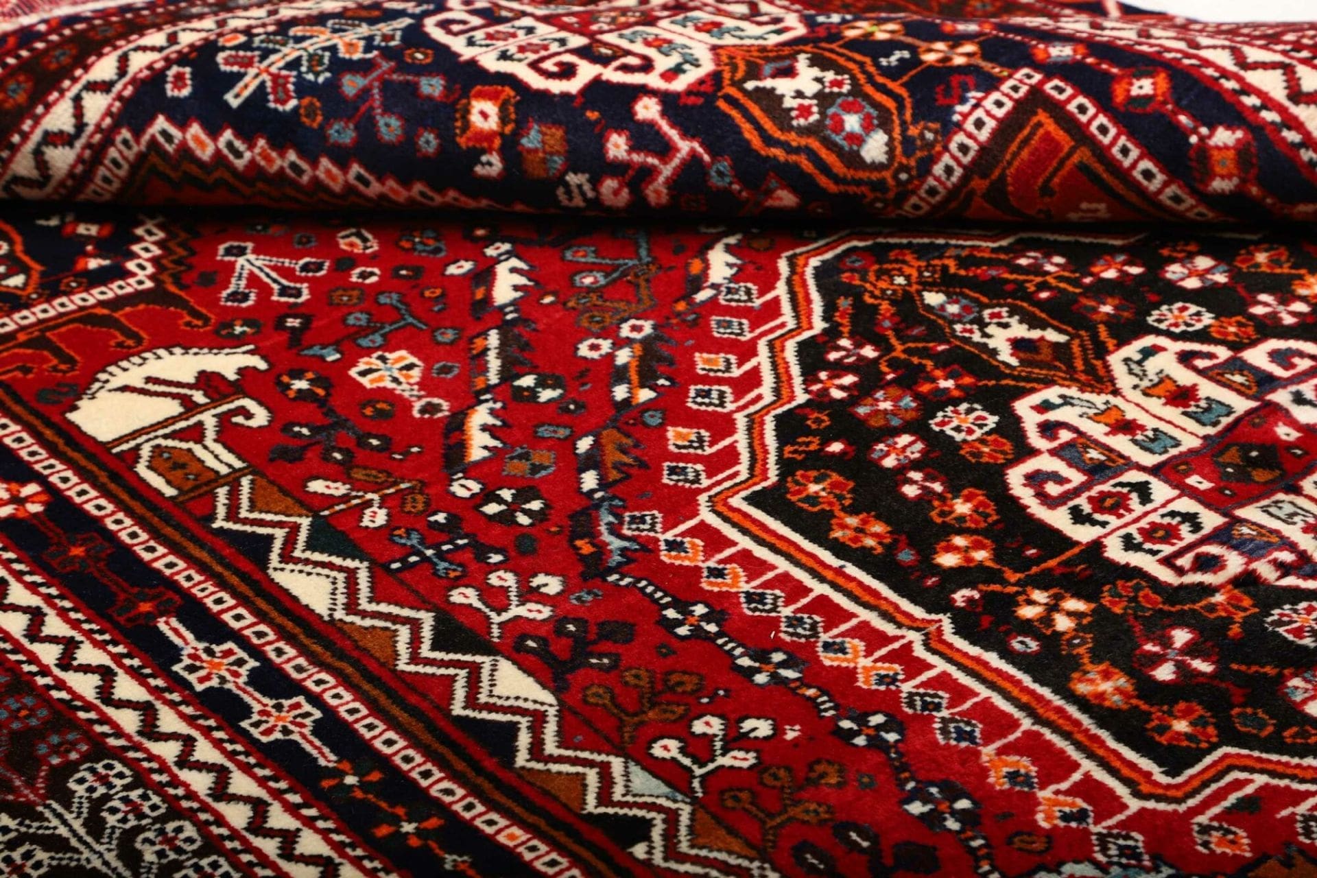 Shiraz Perserteppich 163 × 250 cm aus Wolle, handgeknüpft
