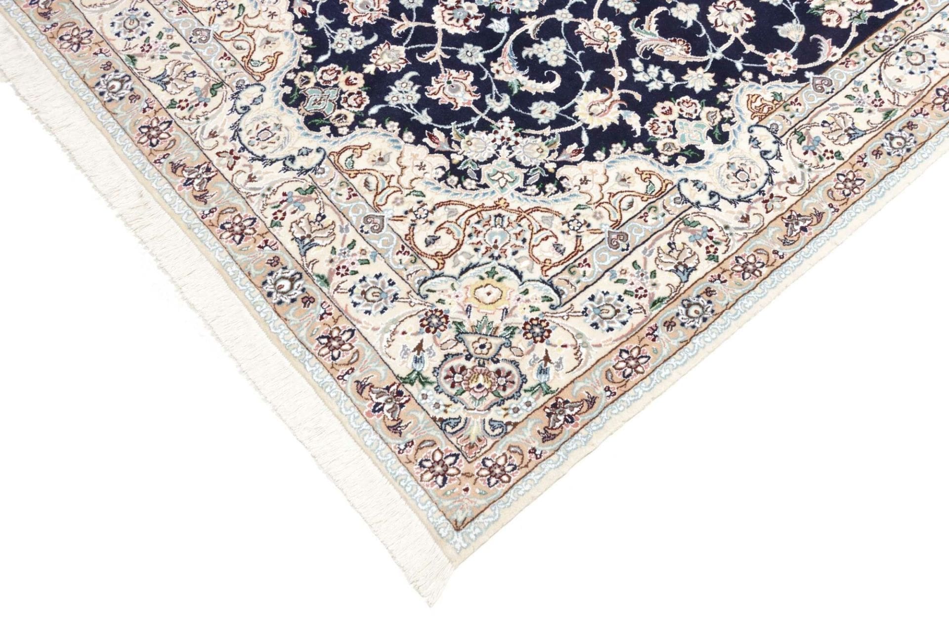 Nain Perserteppich aus Iran, 153 × 235 cm