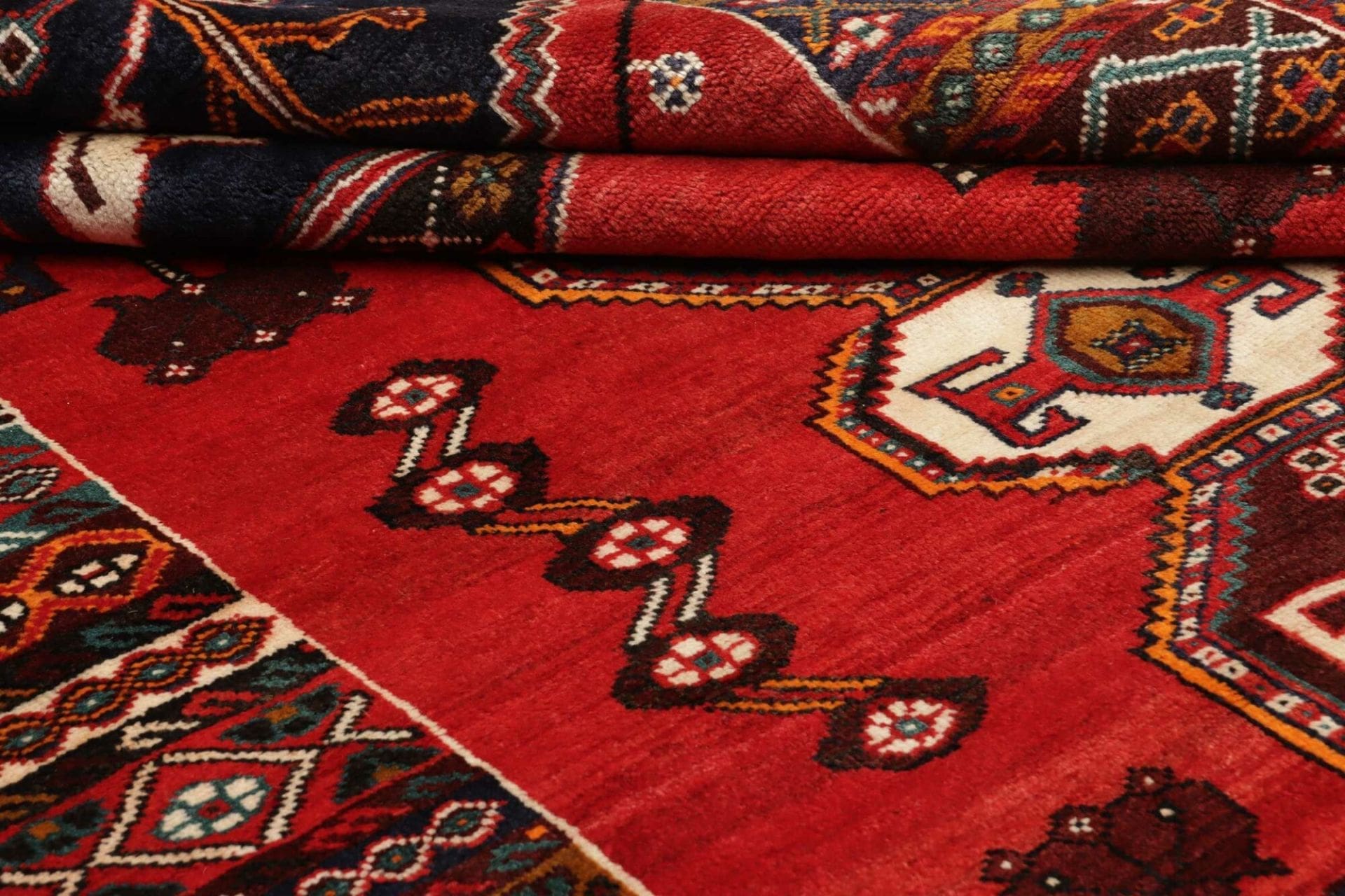 Shiraz Perserteppich 173 × 253 cm aus Wolle, handgeknüpft