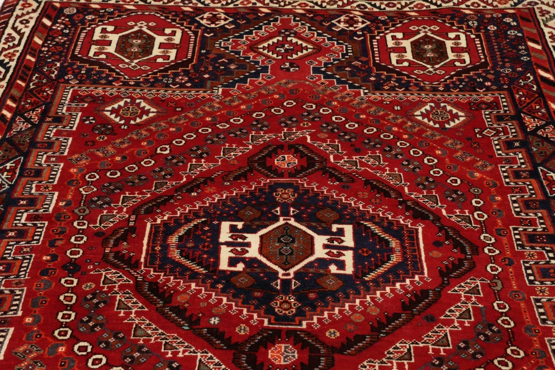 Handgeknüpfter Shiraz Perserteppich 167 × 270 cm