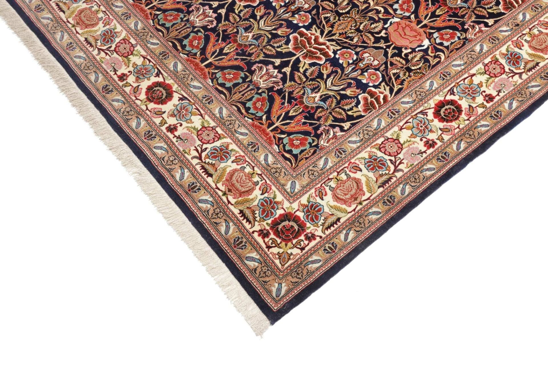 Isfahan Perserteppich aus Iran, 143 × 222 cm