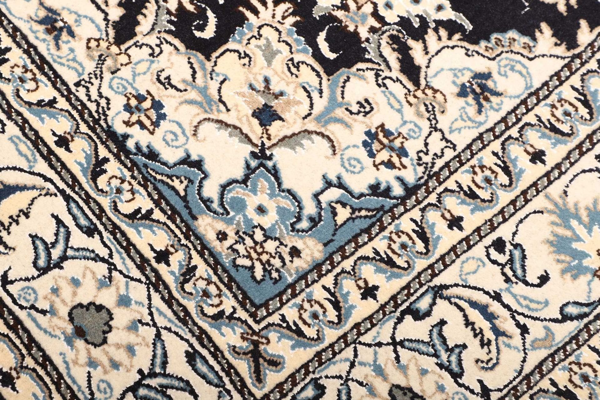nain-teppich-168-x-246-cm-florales-muster-schurwolle-handgeknupft-5 Handgeknüpfter Nain Perserteppich 168 × 246 cm