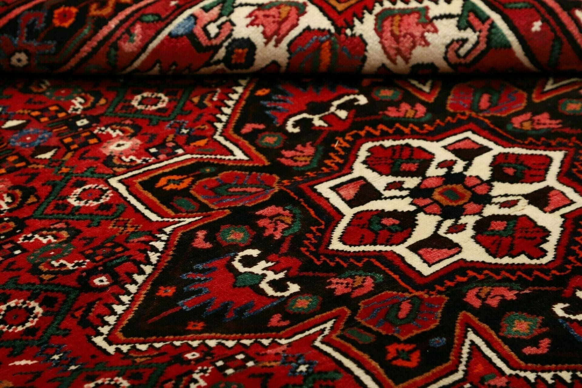 Hamadan Perserteppich aus Iran, 164 × 218 cm