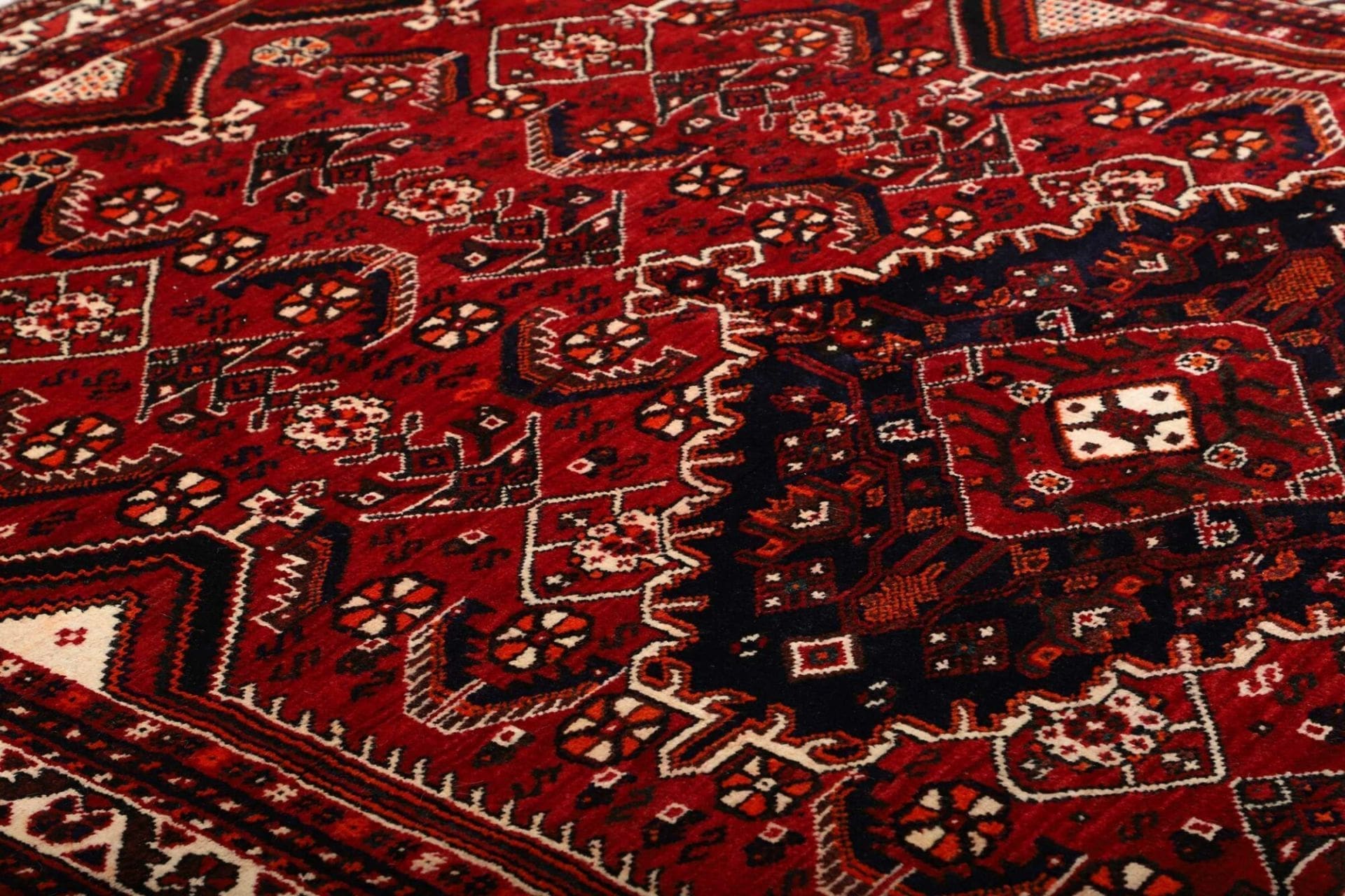 Handgeknüpfter Shiraz Perserteppich, 172 × 264 cm, Wolle