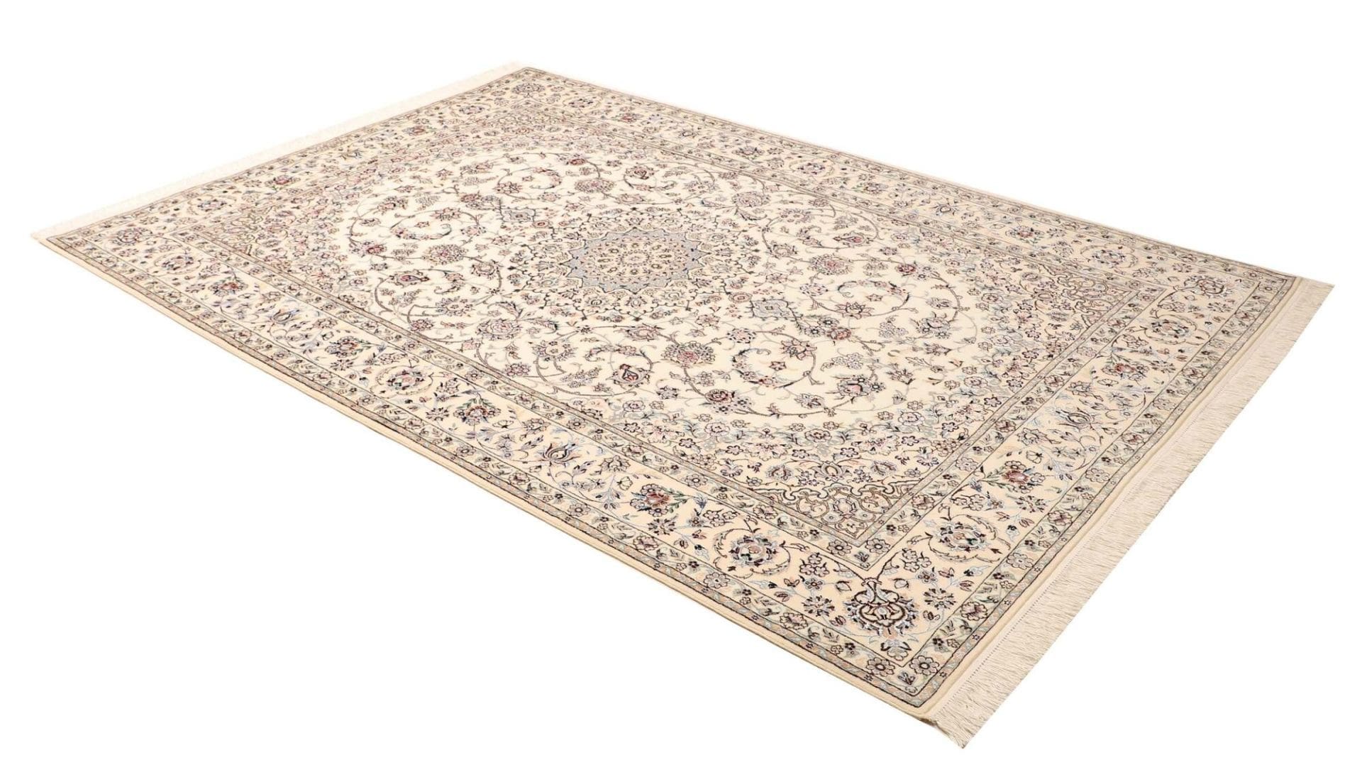 Handgeknüpfter Nain Perserteppich, 162 × 244 cm, Wolle