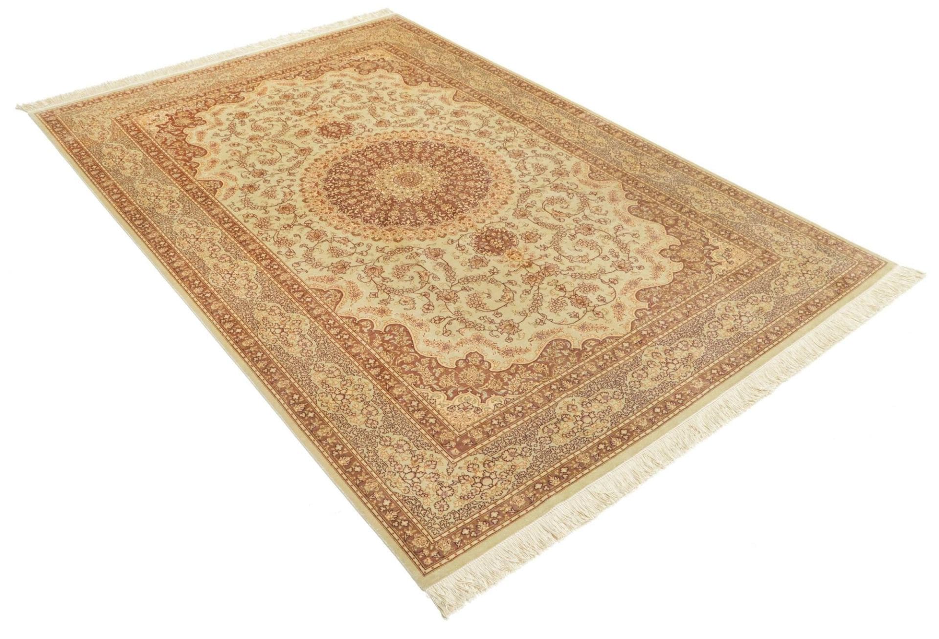 Handgeknüpfter Ghom Perserteppich, 163 × 243 cm, Seide