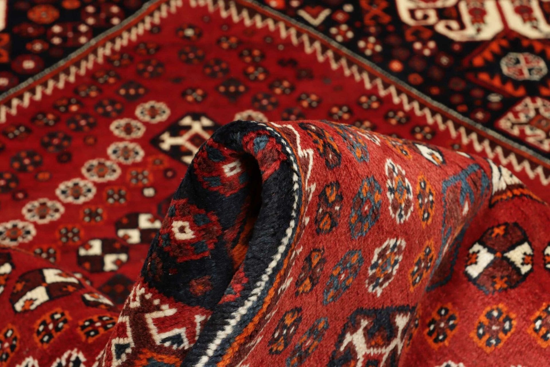 Handgeknüpfter Shiraz Perserteppich 163 × 250 cm