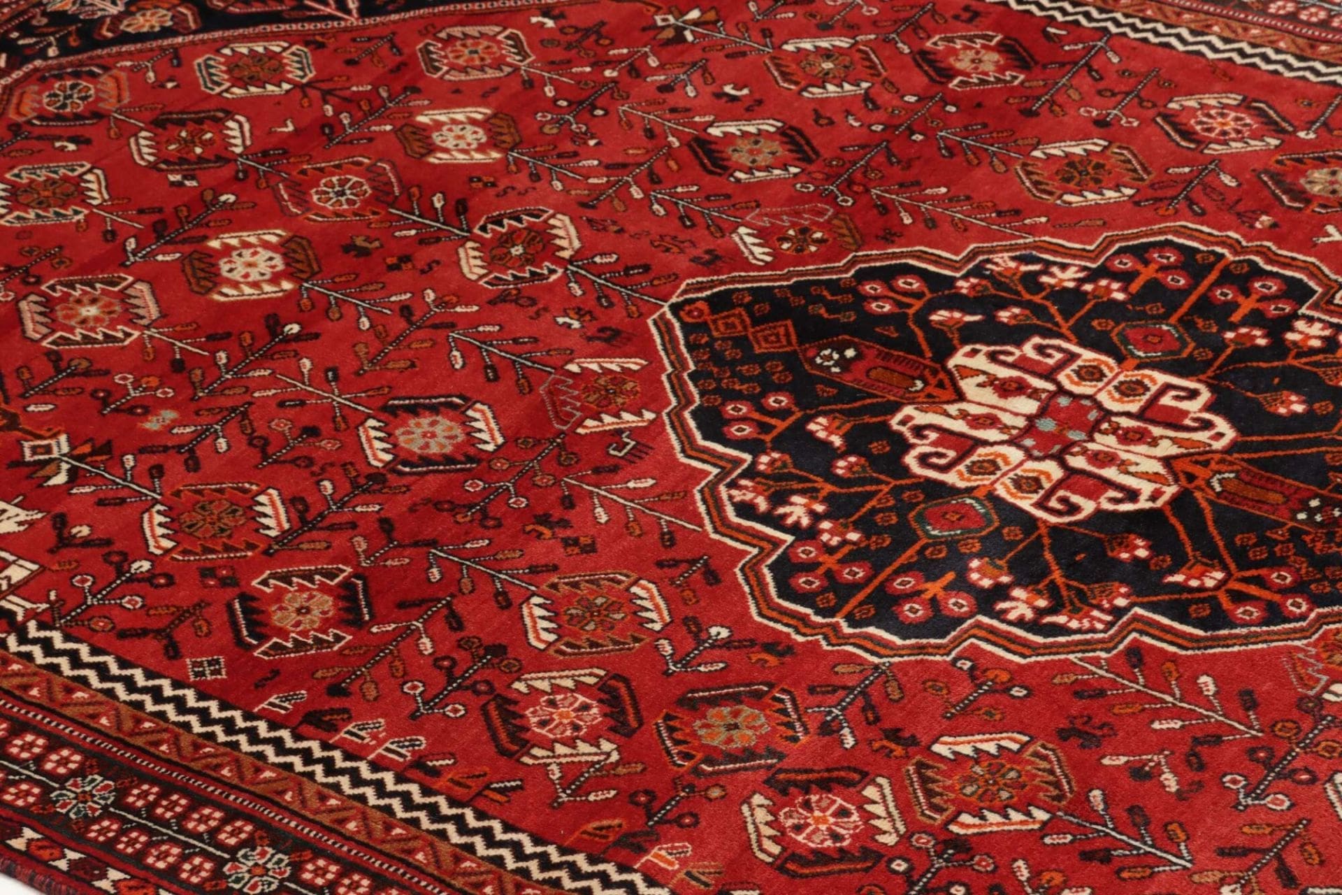 Handgeknüpfter Qashqai Perserteppich, 163 × 255 cm, Wolle