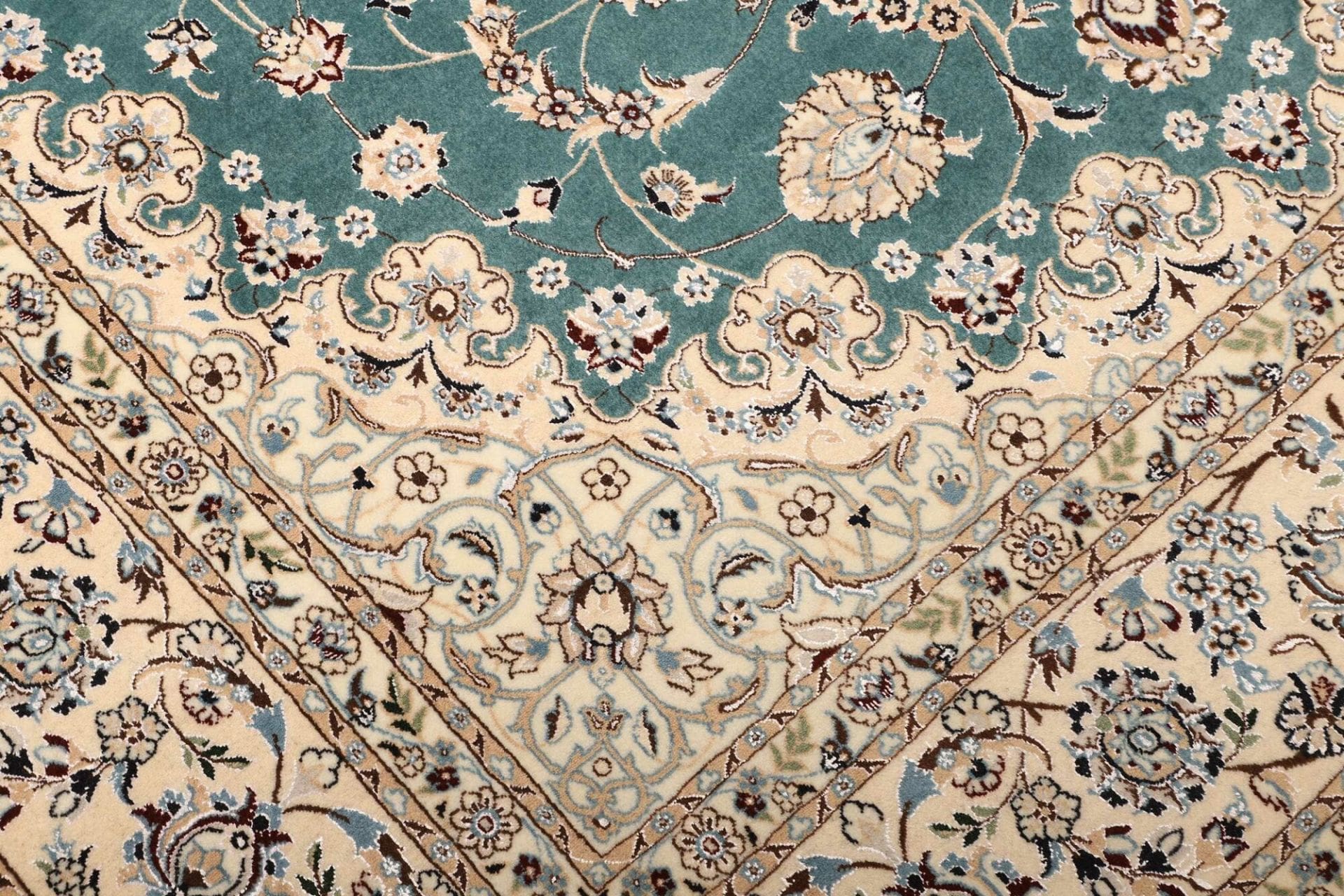 Nain Perserteppich 171 × 244 cm aus Wolle, handgeknüpft