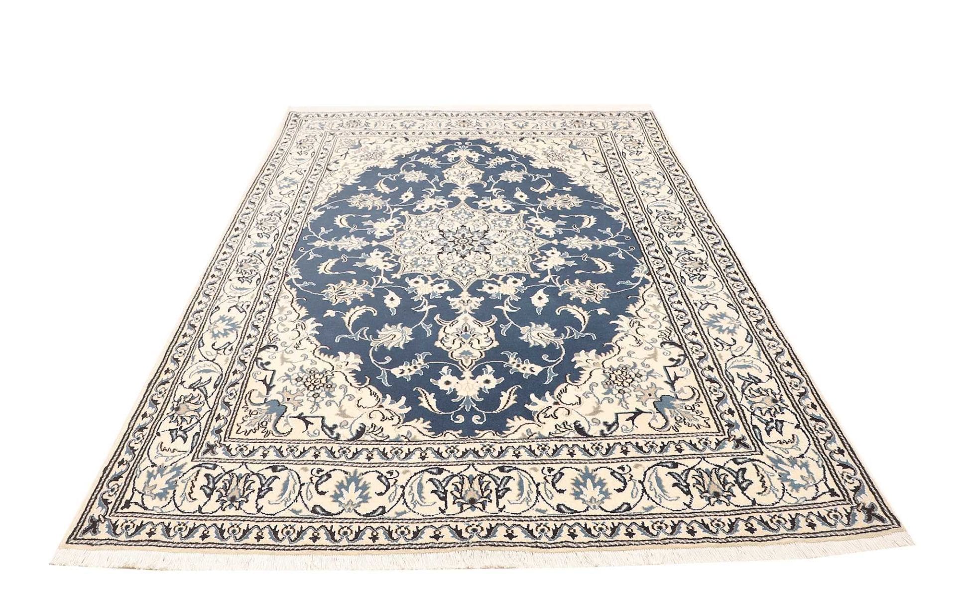 Nain Perserteppich aus Iran, 171 × 240 cm