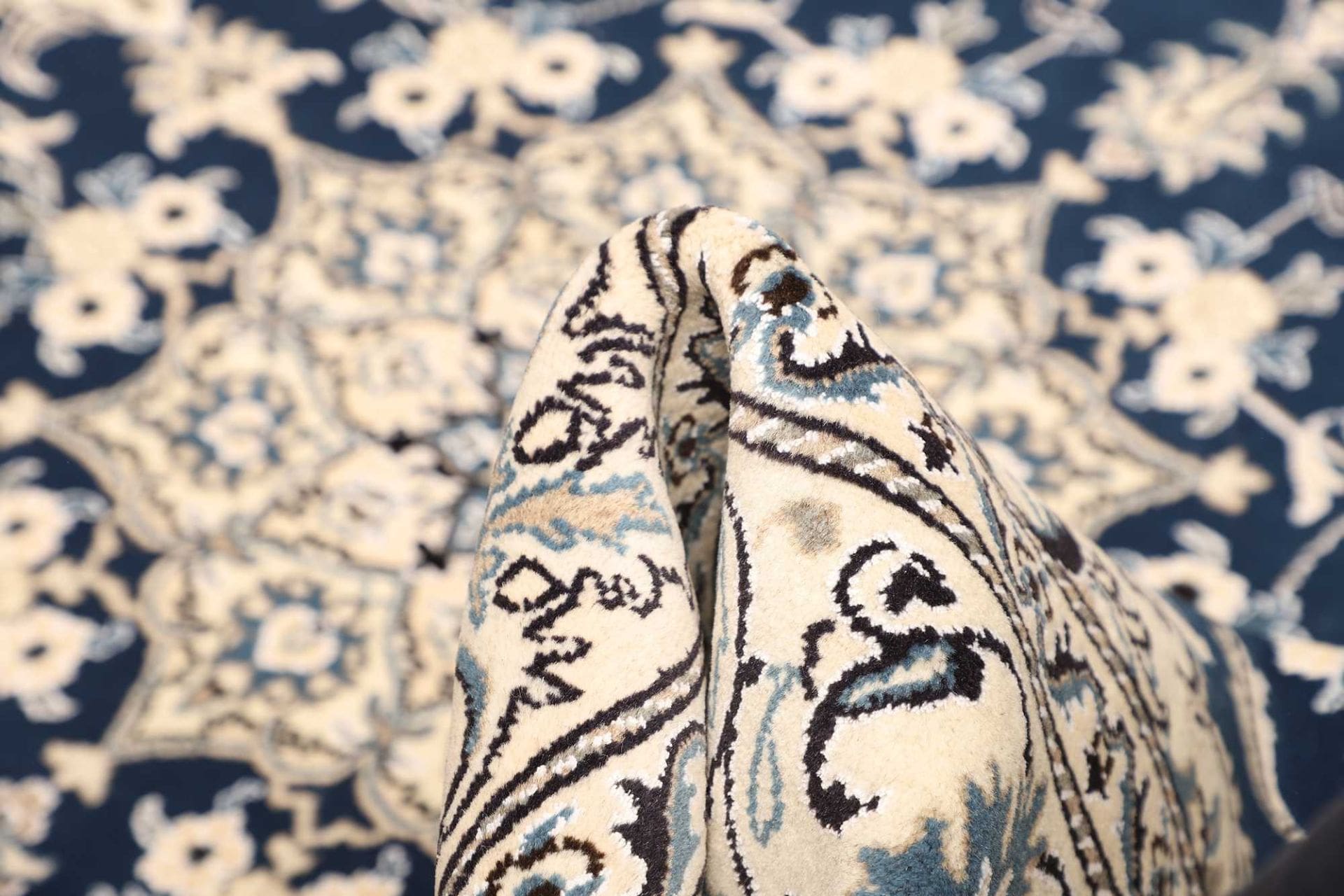 Nain Perserteppich aus Iran, 171 × 240 cm