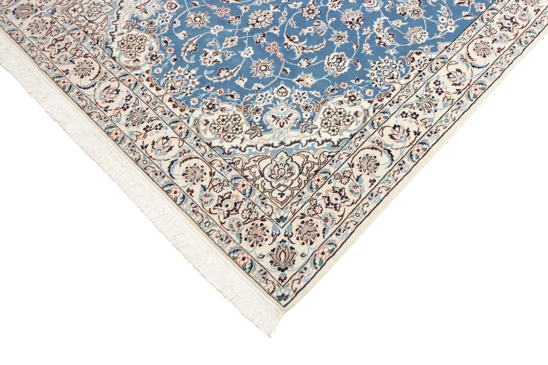 Handgeknüpfter Nain Perserteppich 145 × 240 cm
