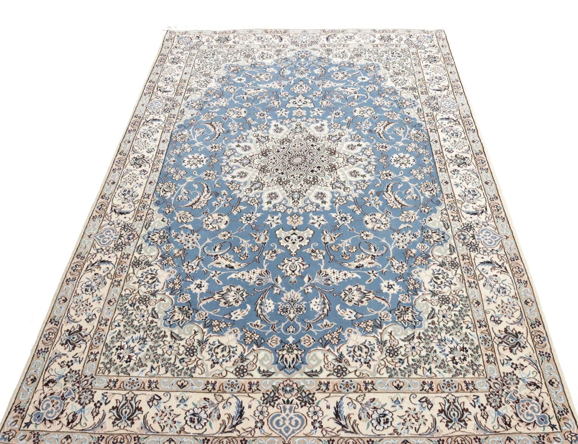 Handgeknüpfter Nain Perserteppich 148 × 240 cm