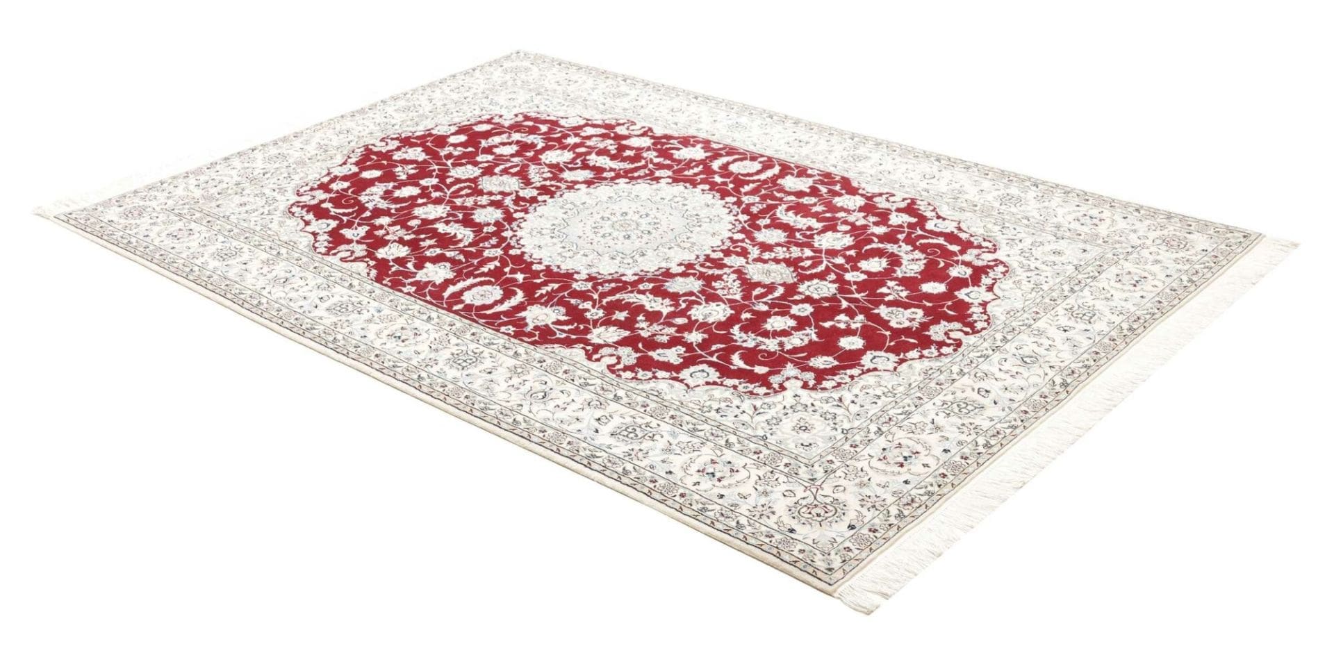 Nain Perserteppich aus Iran, 153 × 230 cm